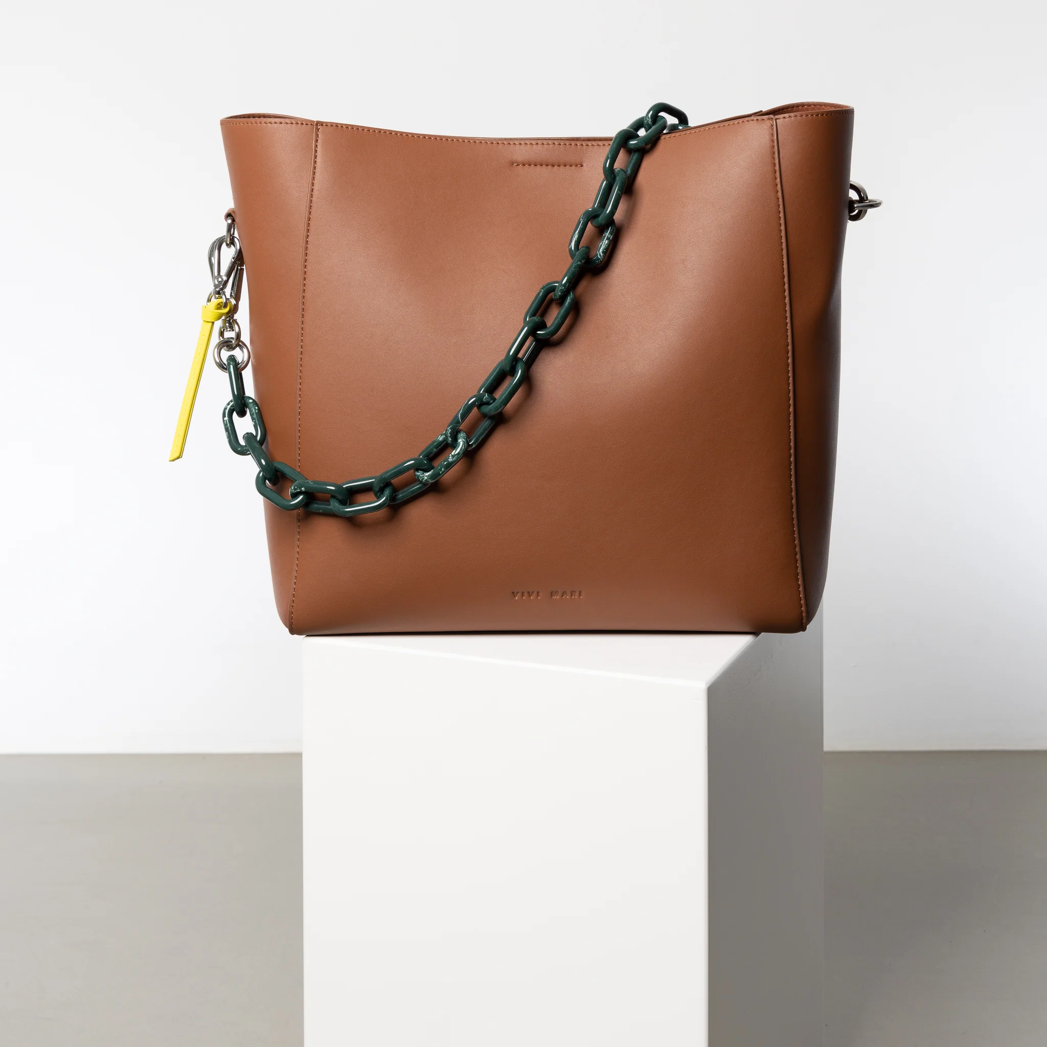 strap acrylic chain forest green - short - Image 18