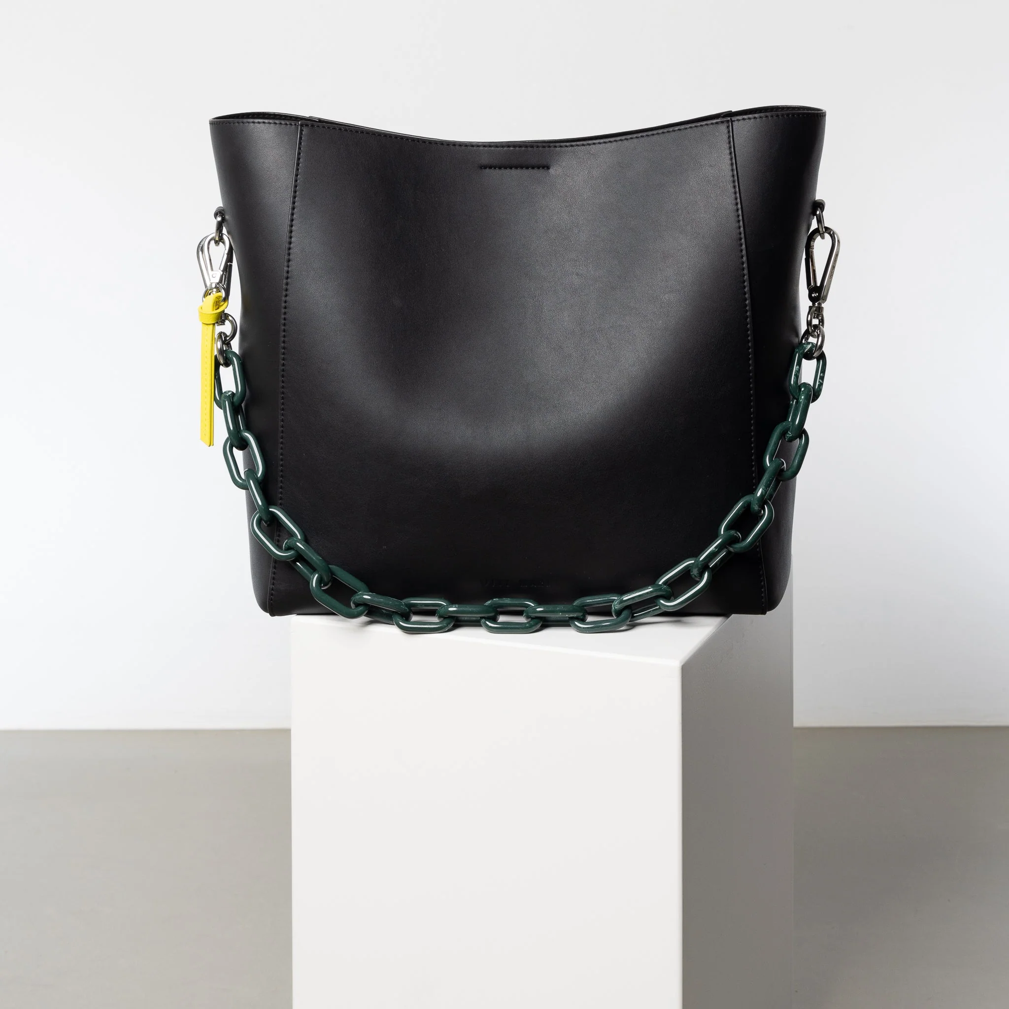strap acrylic chain forest green - short - Image 7