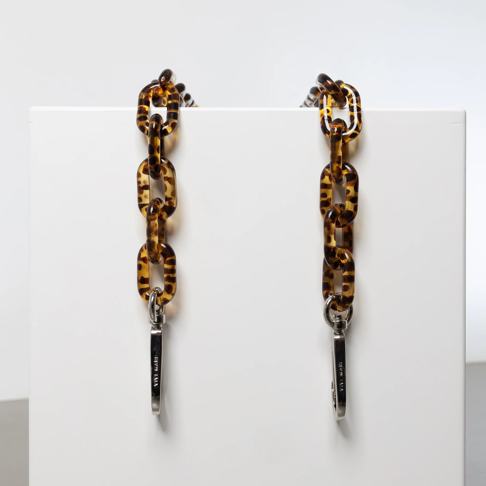 strap acrylic chain leo - short - Image 6