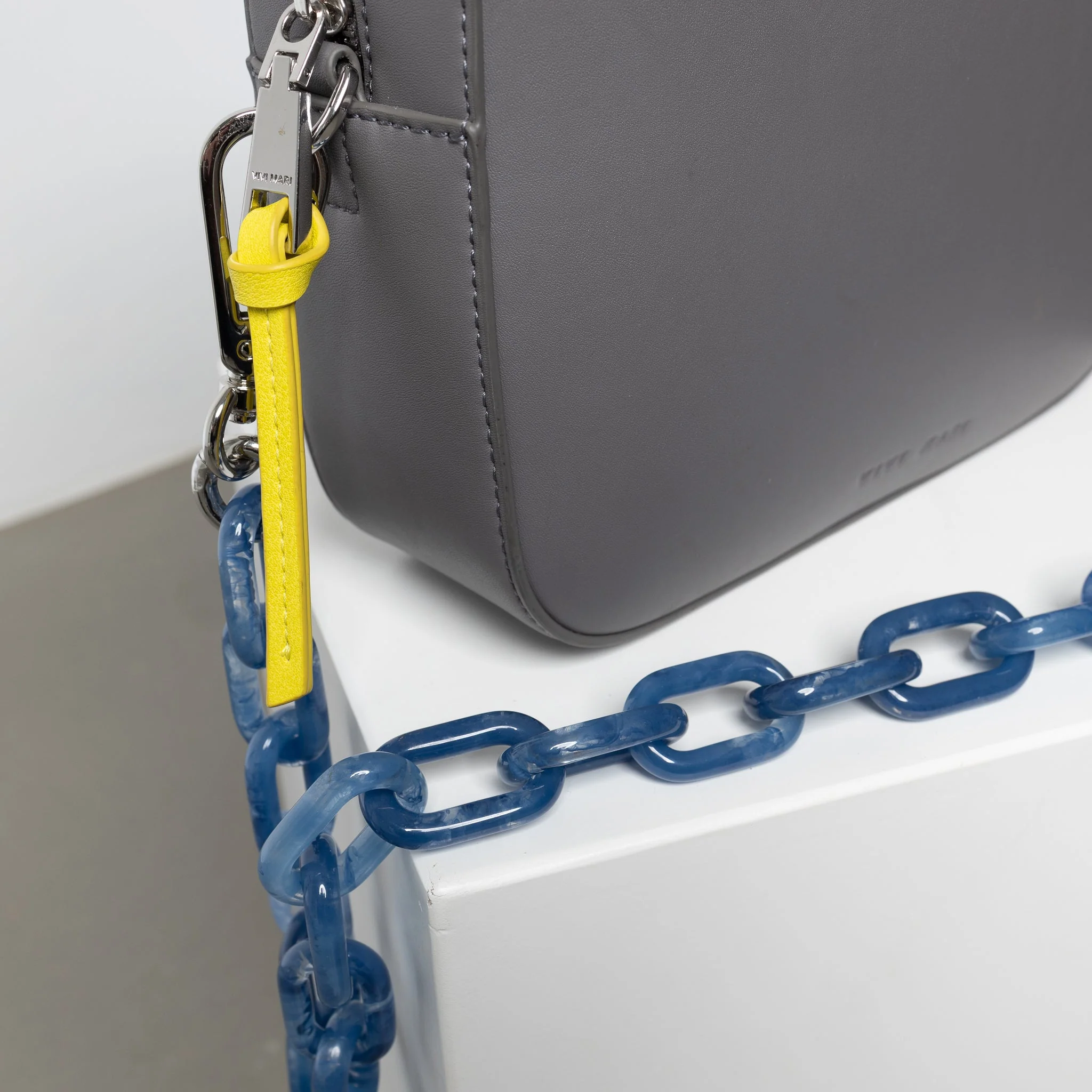 strap acrylic chain ocean blue - long - Image 6