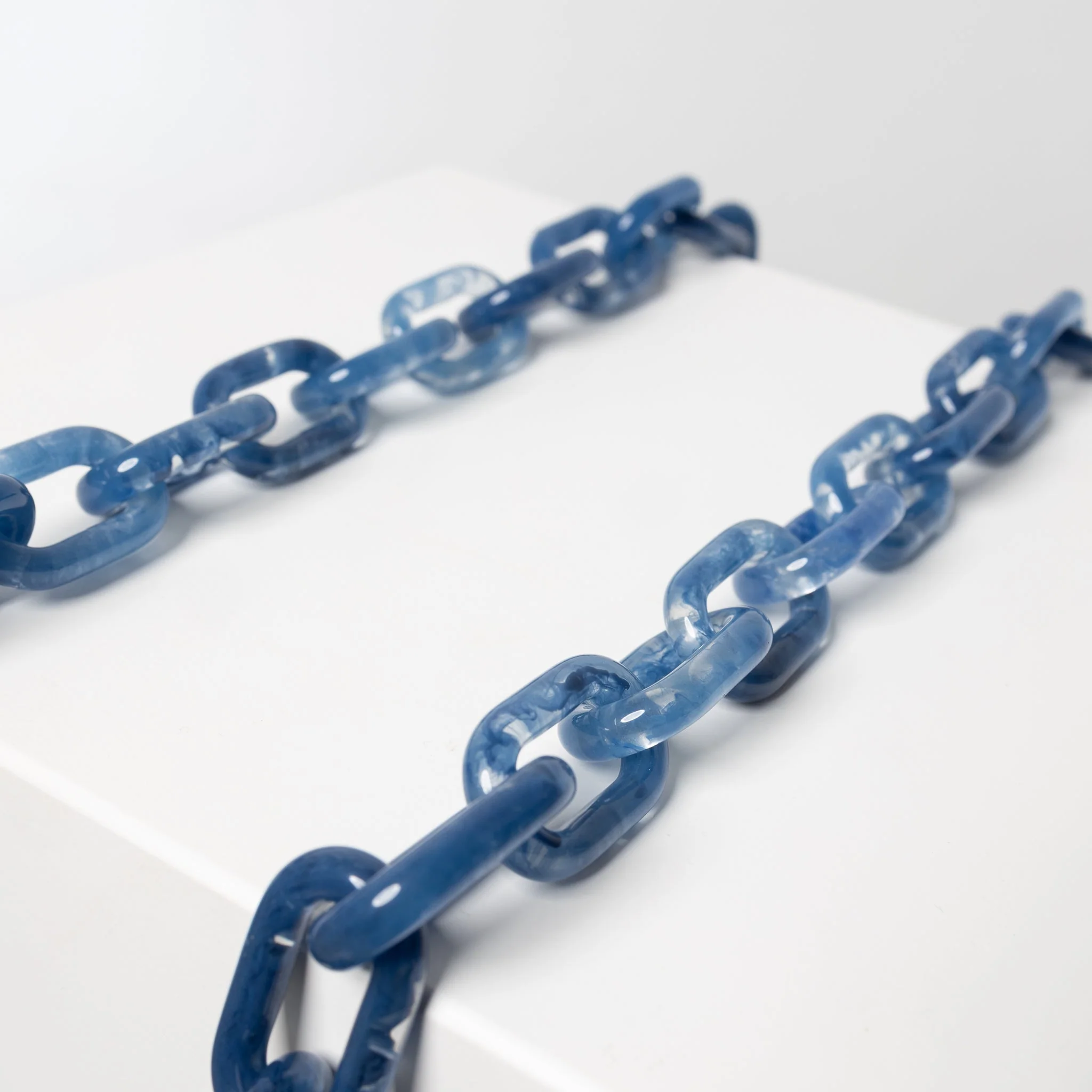 strap acrylic chain ocean blue - long - Image 7