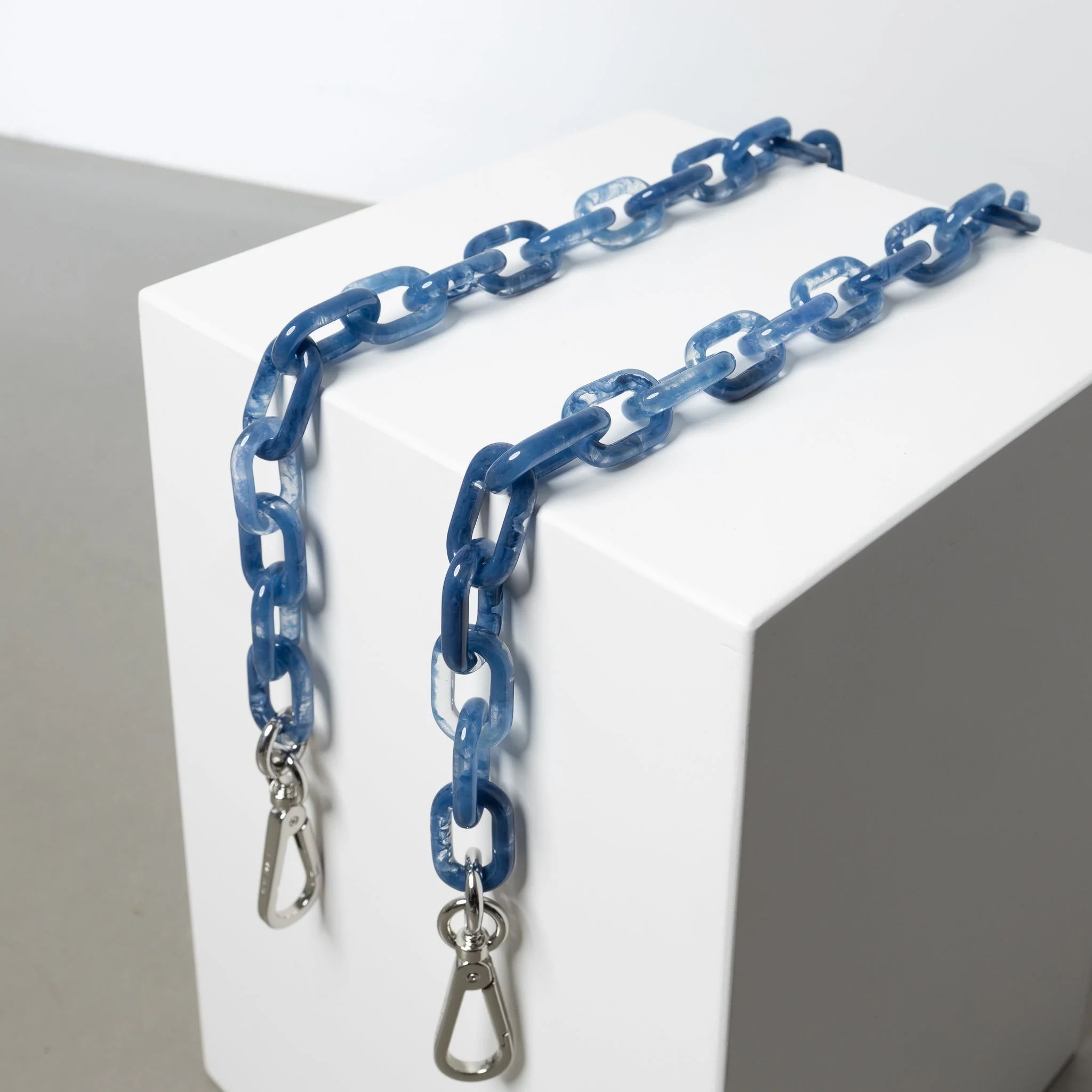 strap acrylic chain ocean blue - short - Image 18