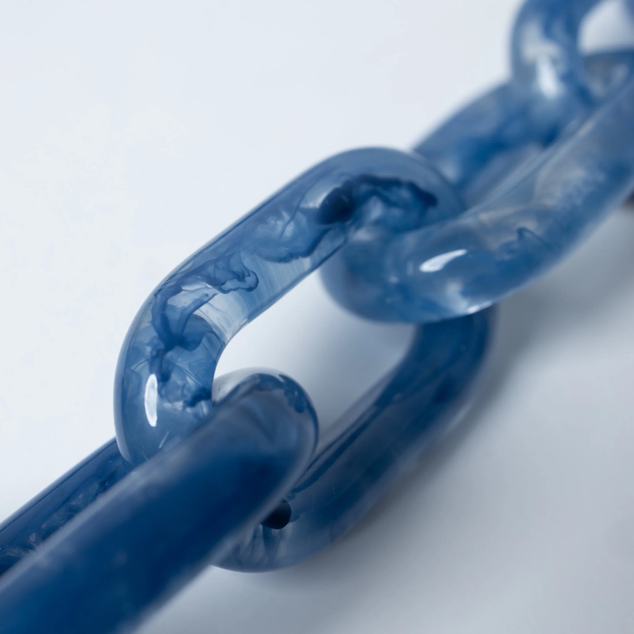 strap acrylic chain ocean blue - short - Image 3