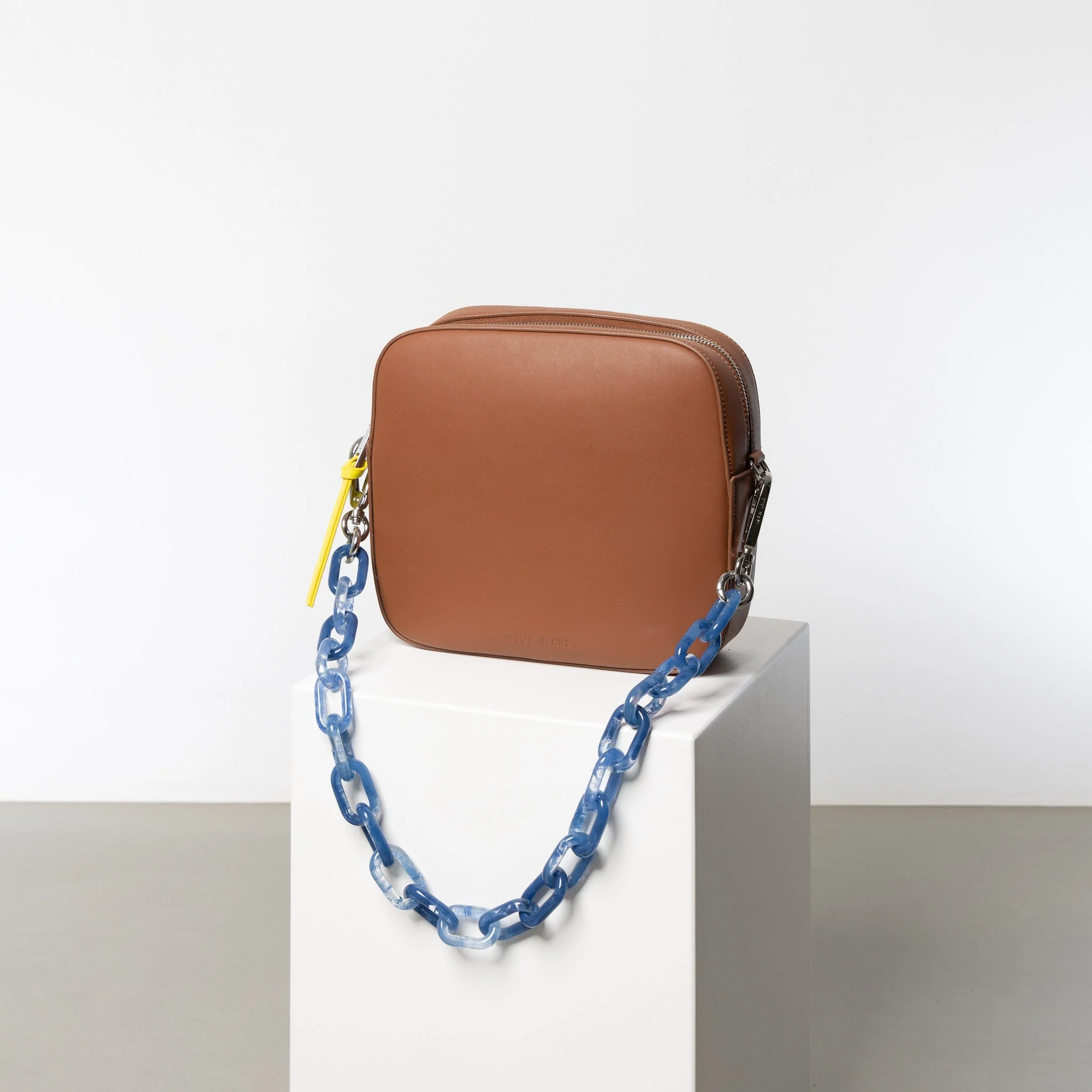 strap acrylic chain ocean blue - short - Image 4