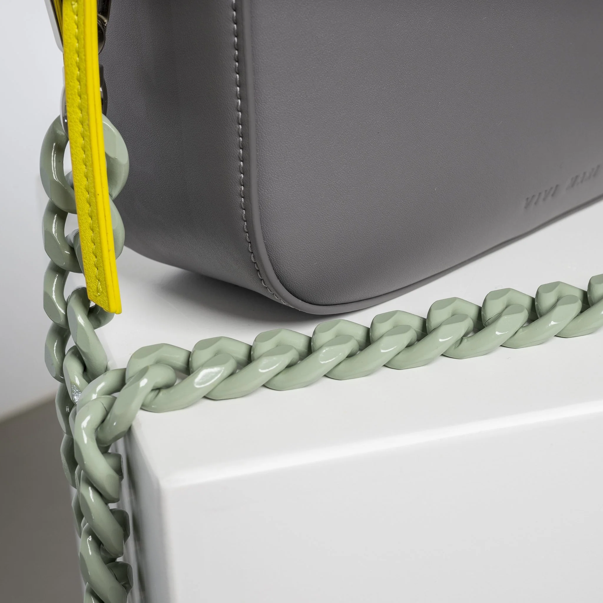 strap bold chain mint - long - Image 8