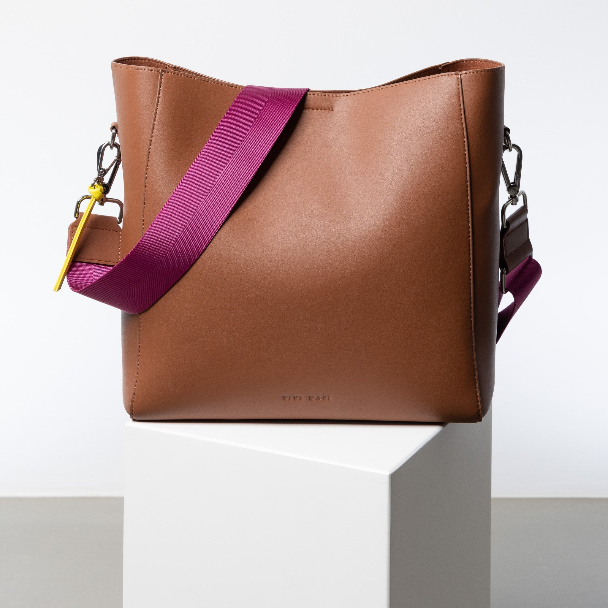 strap deep magenta - tan - Image 2