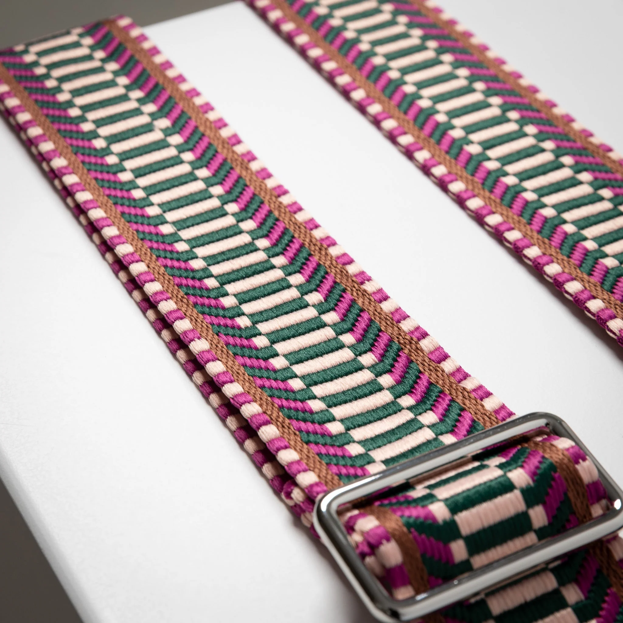 strap ethno multi magenta - tan - Image 18