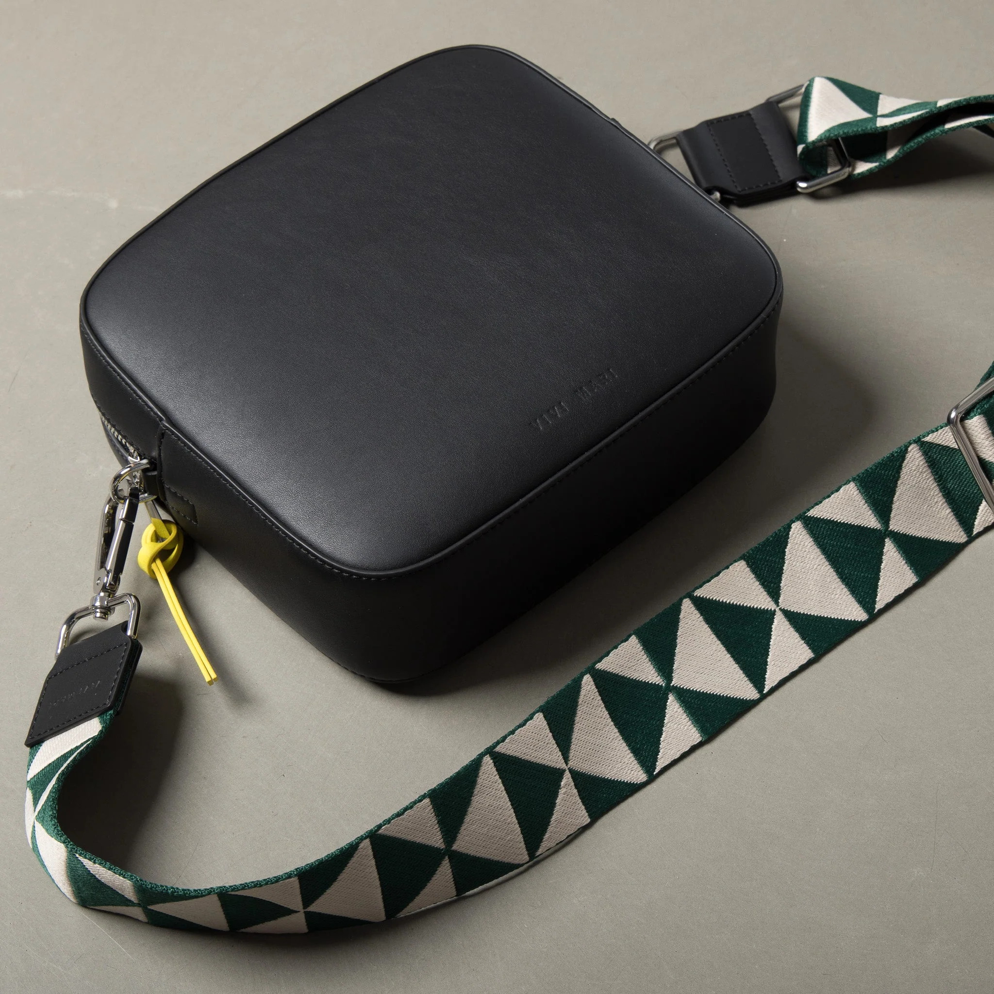 strap triangles green/sand - black - Image 8
