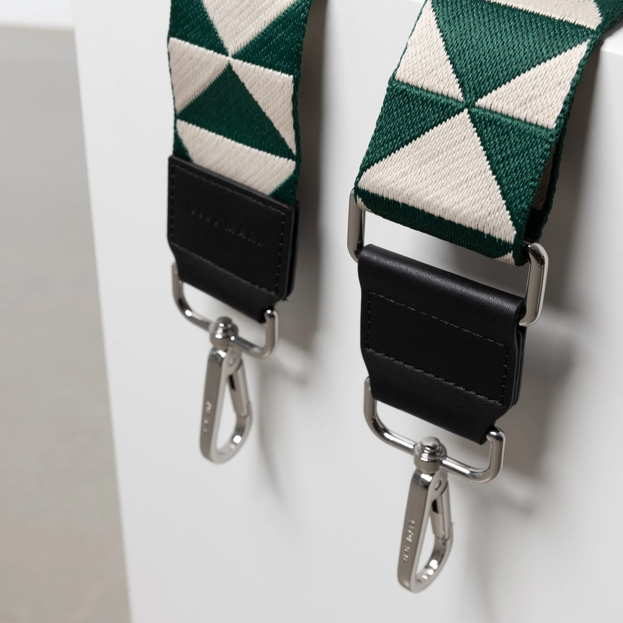 strap triangles green/sand - black - Image 9