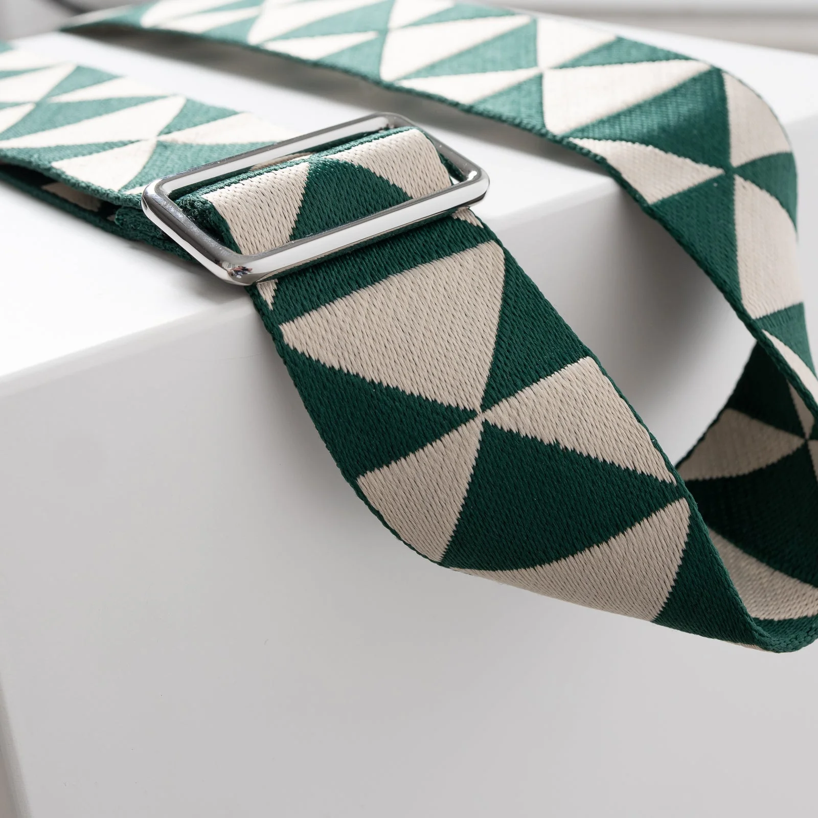 strap triangles green/sand - navy - Image 9