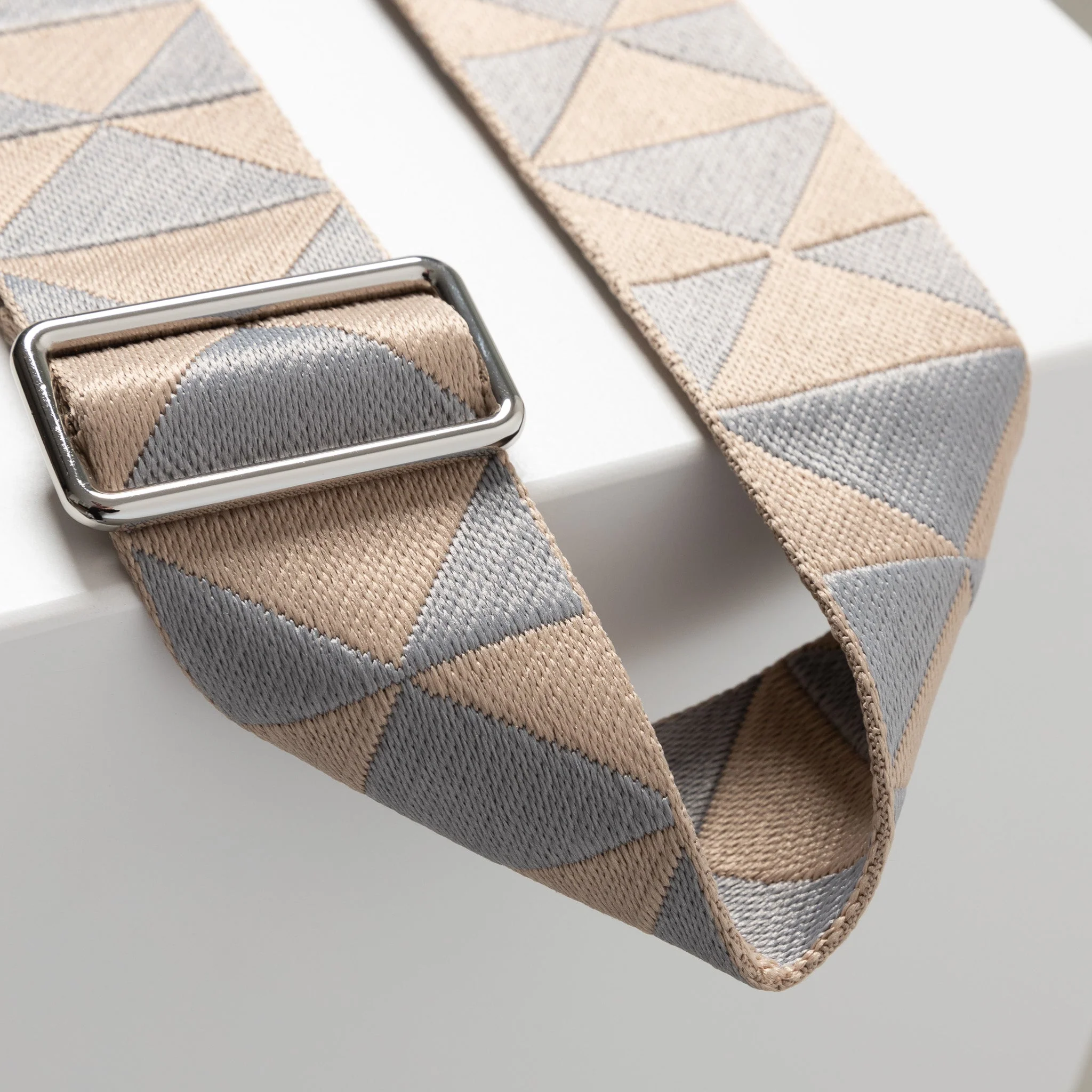 strap triangles grey/beige - black - Image 7