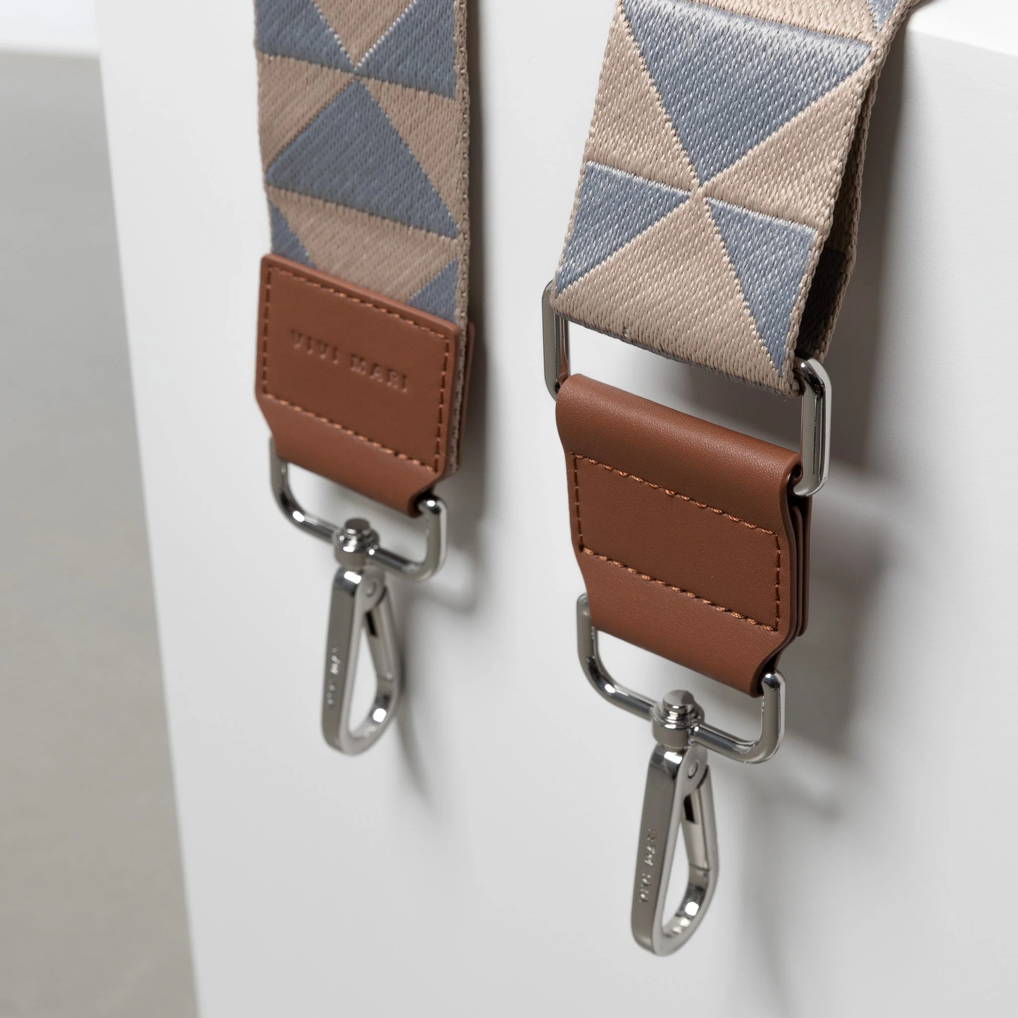 strap triangles grey/beige - tan - Image 10