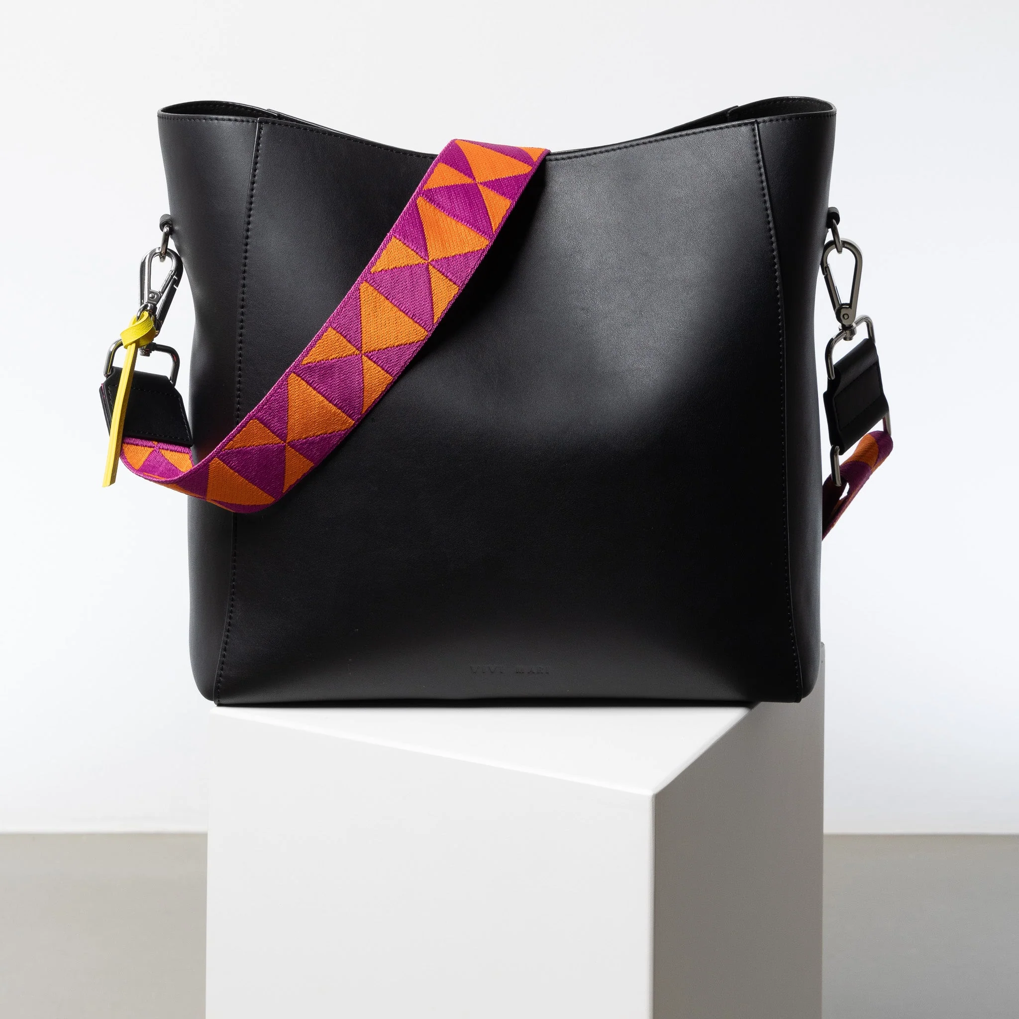 strap triangles magenta/orange - black - Image 2