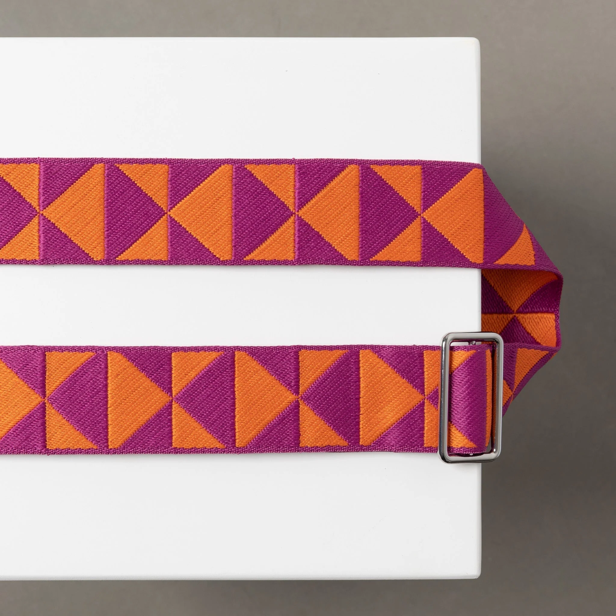 strap triangles magenta/orange - navy - Image 6