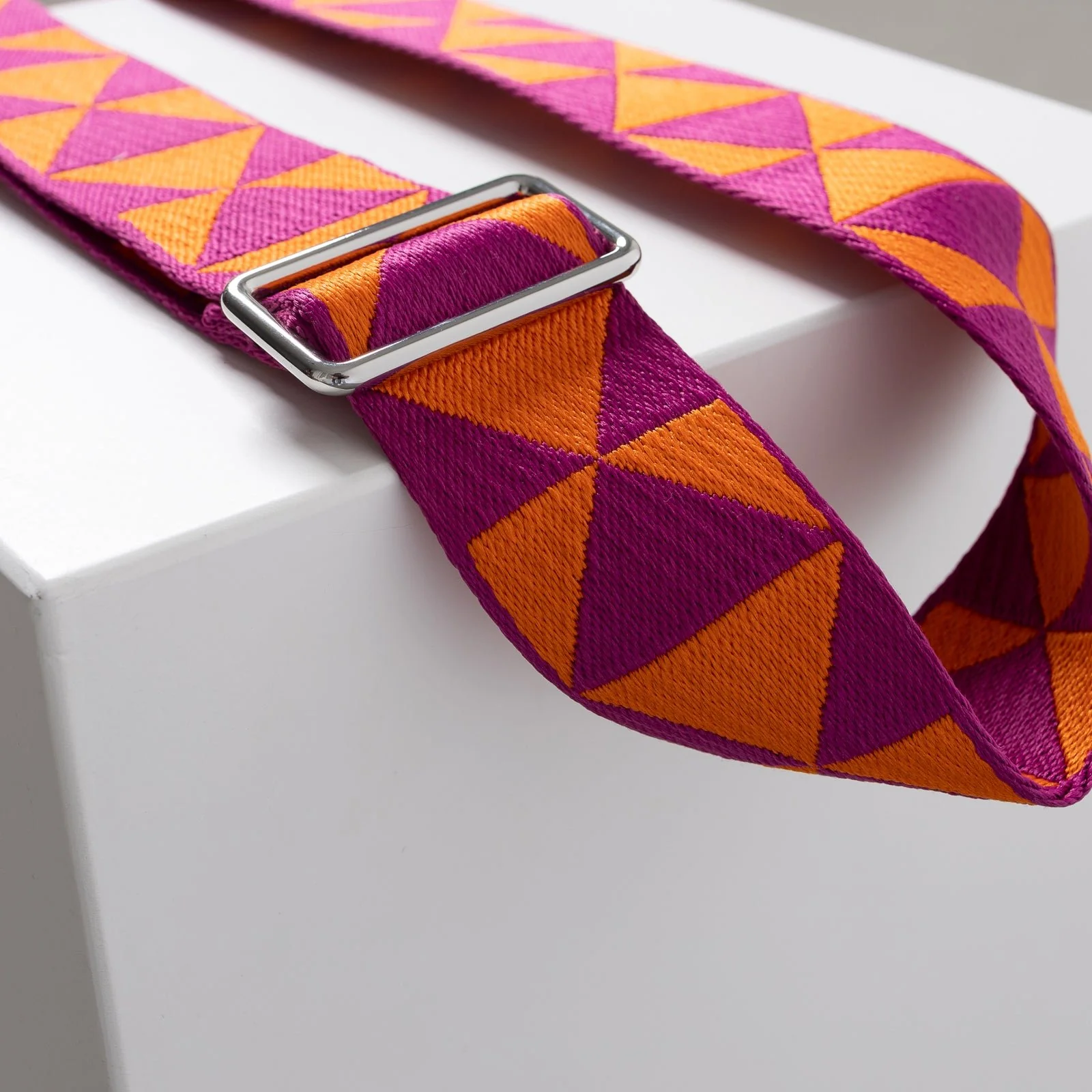 strap triangles magenta/orange - stone - Image 4