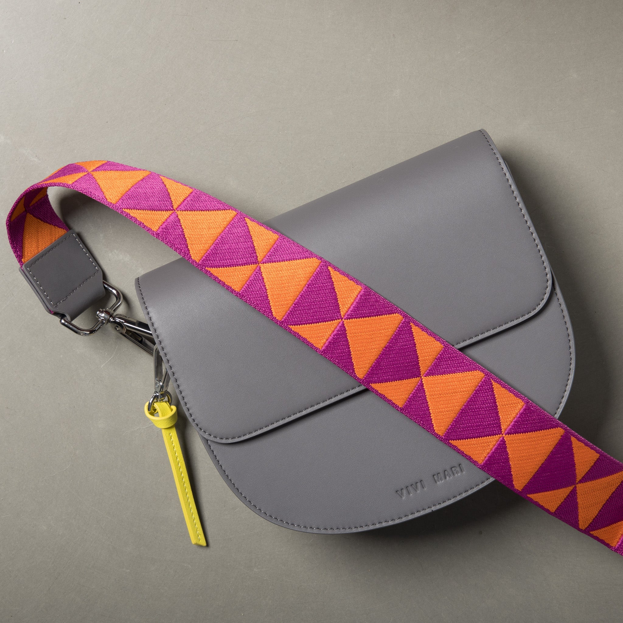 strap triangles magenta/orange - taupe - Image 6