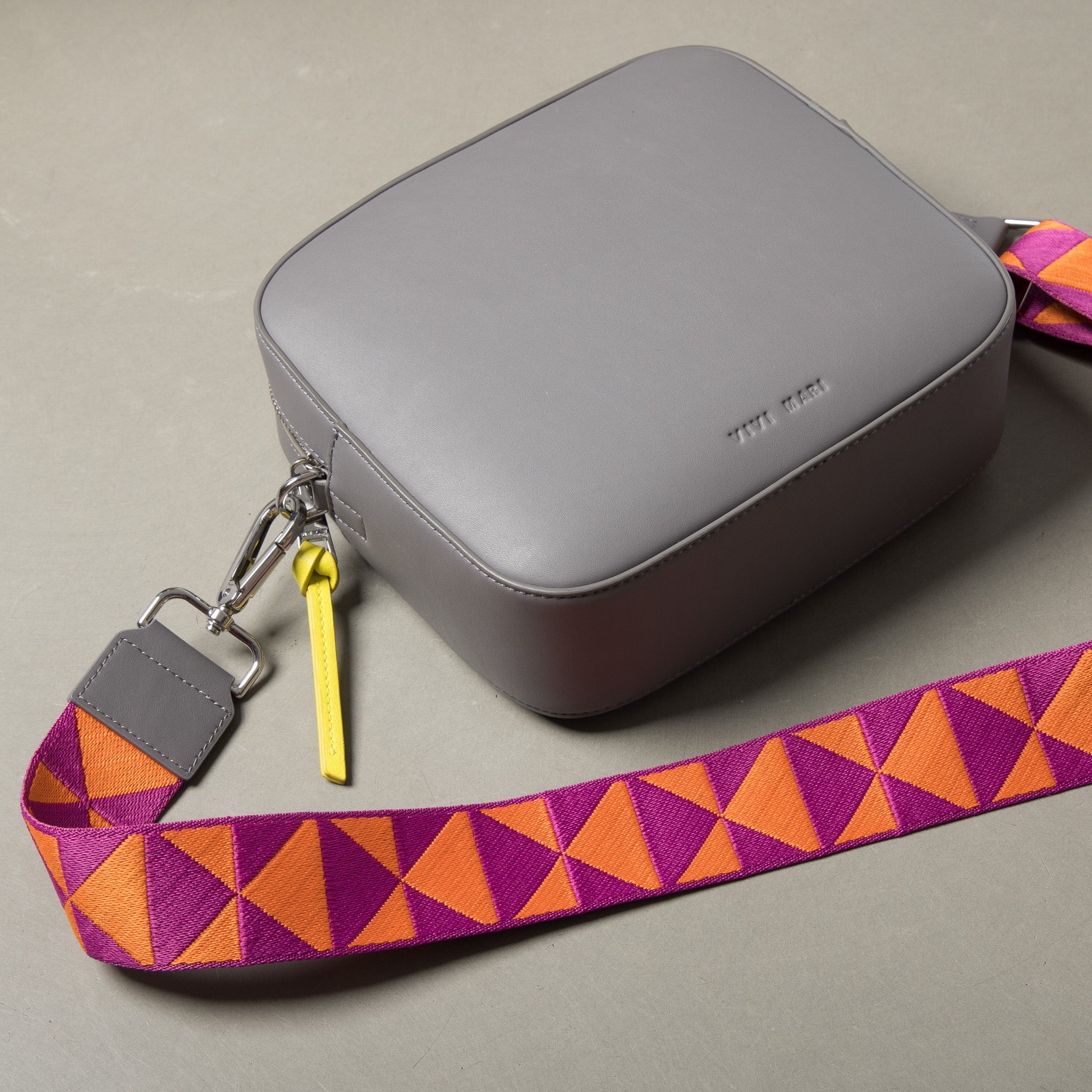 strap triangles magenta/orange - taupe - Image 8