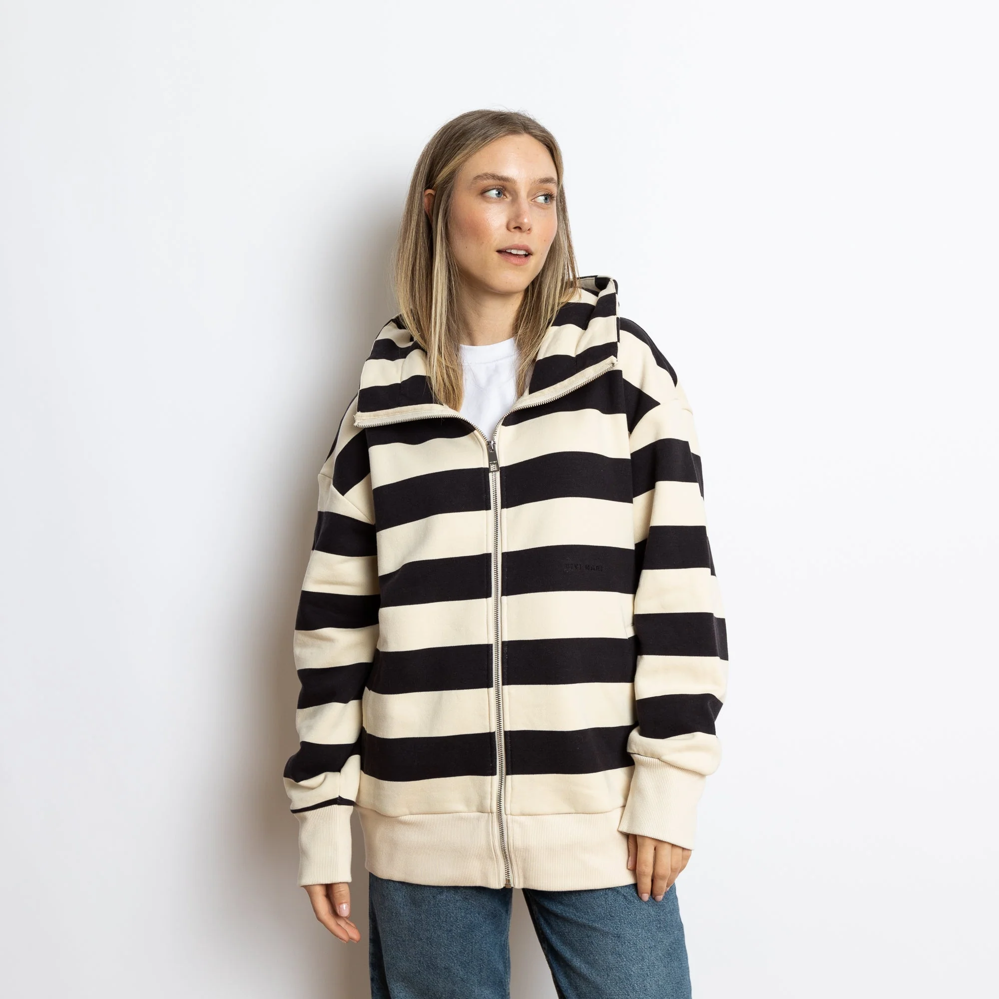 Sweat Jacket hoodie - bold stripes black/sand - Image 6