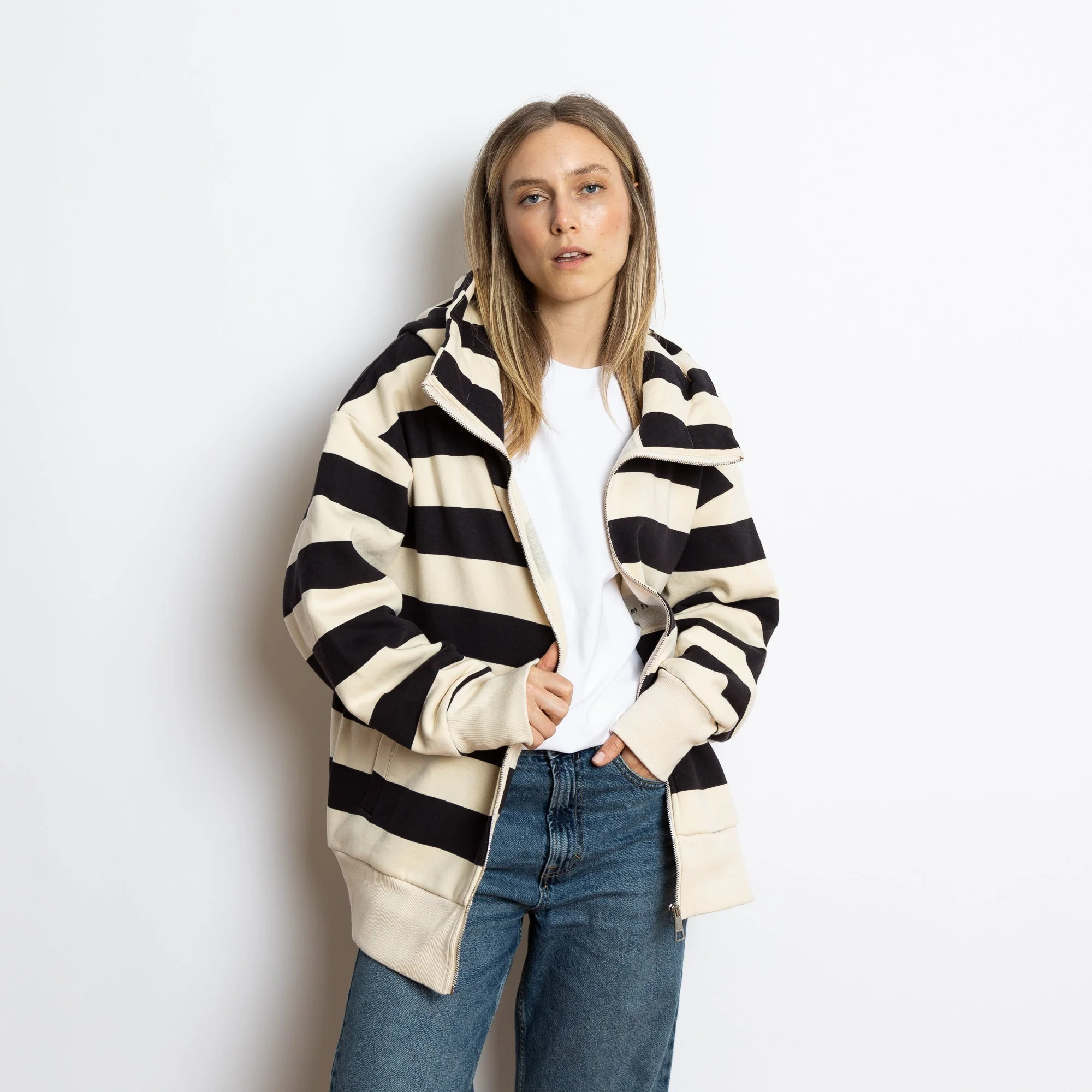 Sweat Jacket hoodie - bold stripes black/sand - Image 7
