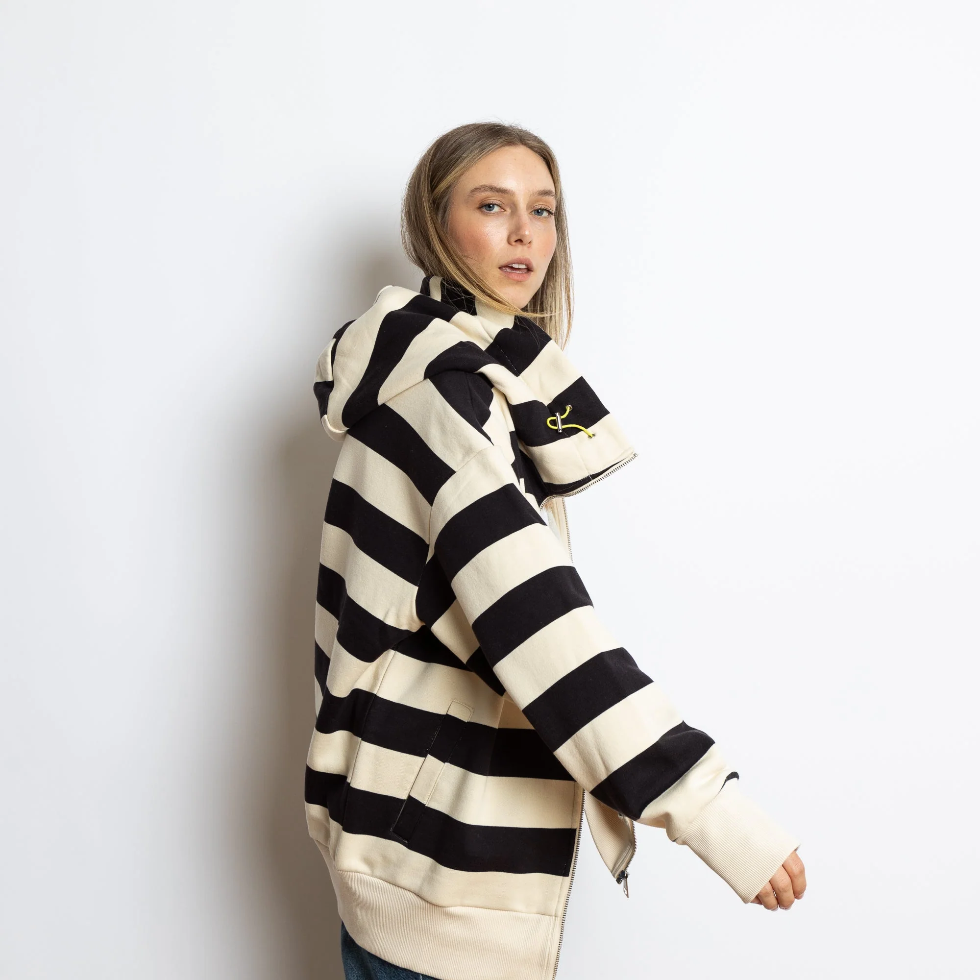 Sweat Jacket hoodie - bold stripes black/sand - Image 9