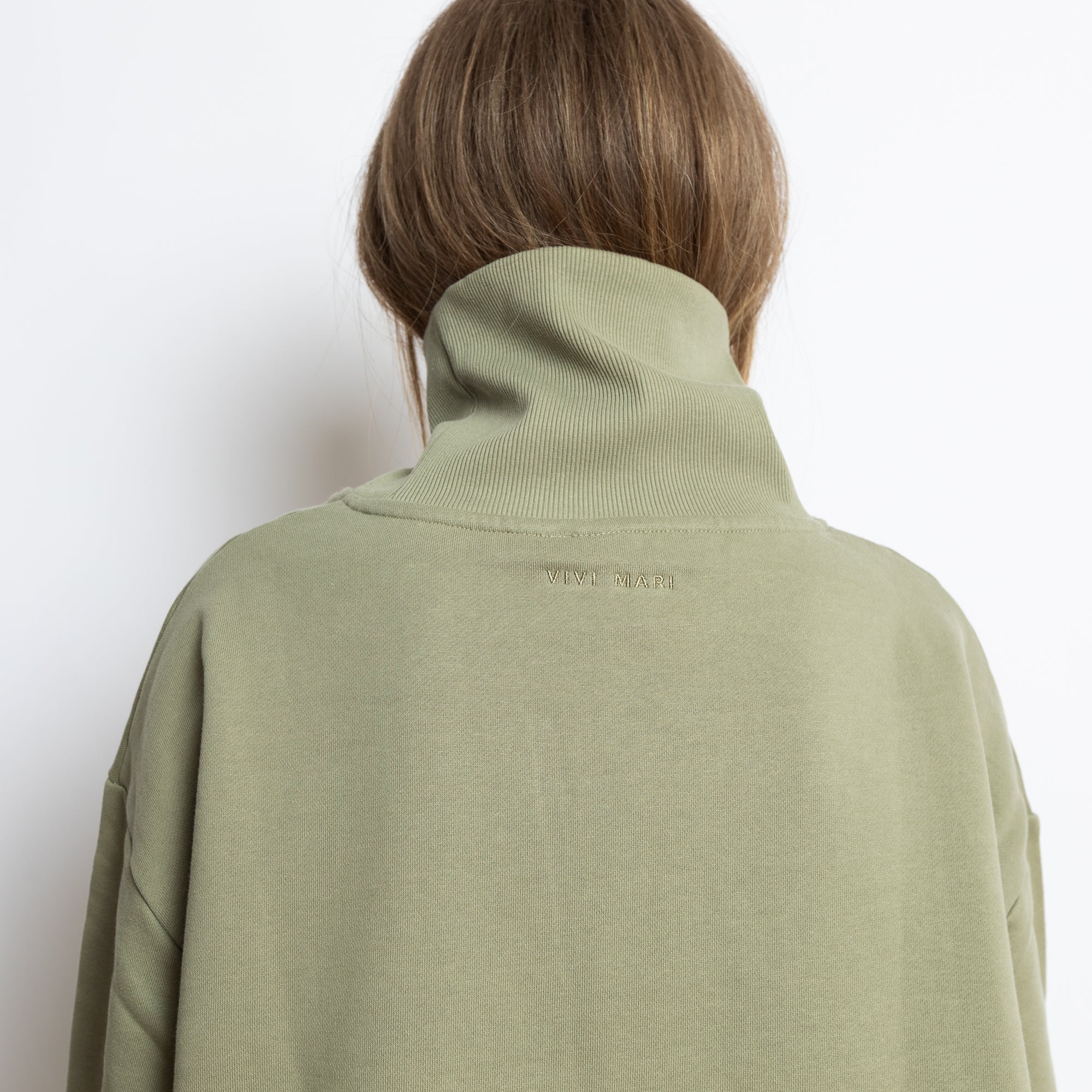 Sweatshirt turtle neck - solid pale olive - Image 13