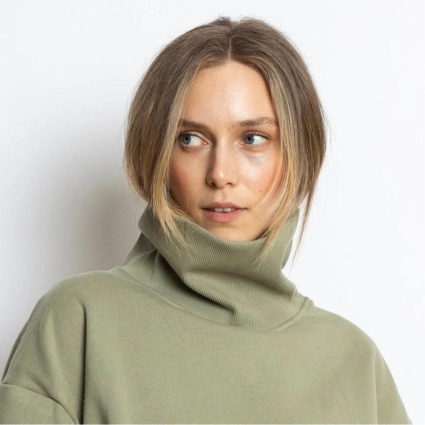 Sweatshirt turtle neck - solid pale olive - Image 6