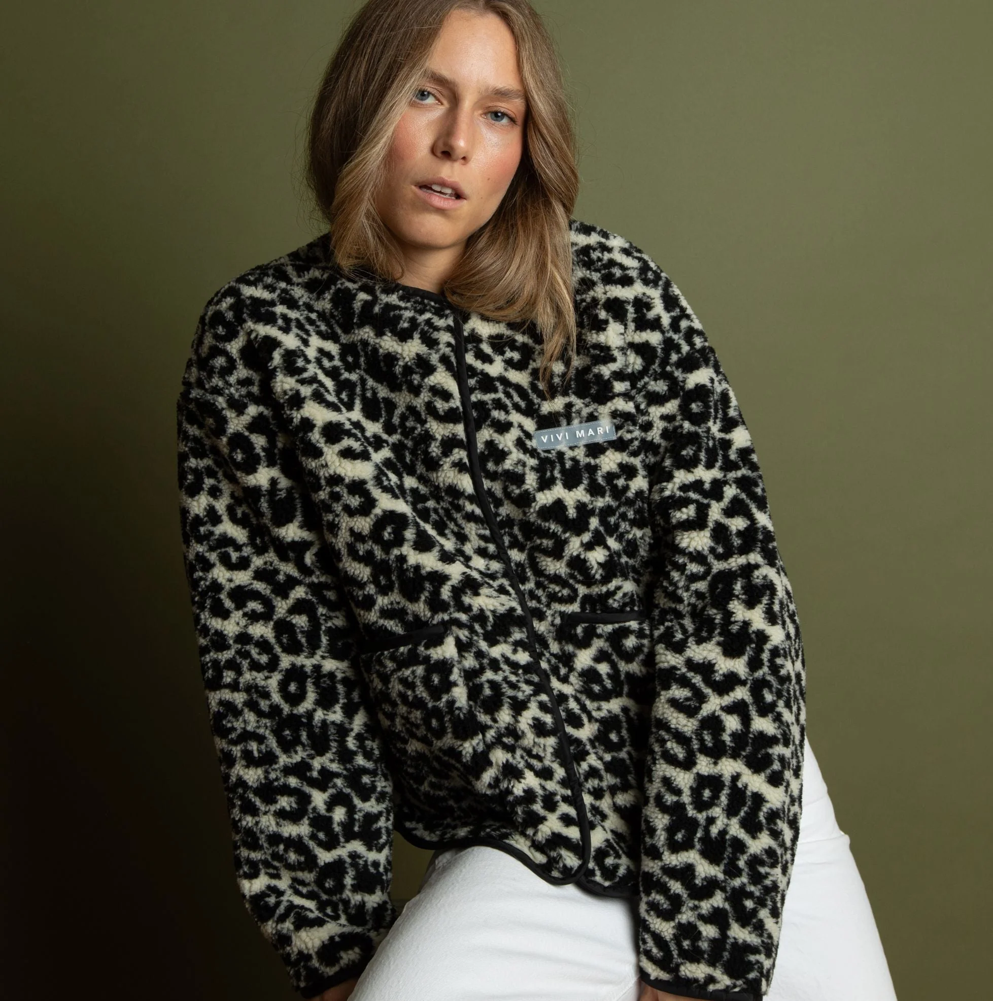 Teddy Fleece Jacket - leo splashes black/sand - Image 4