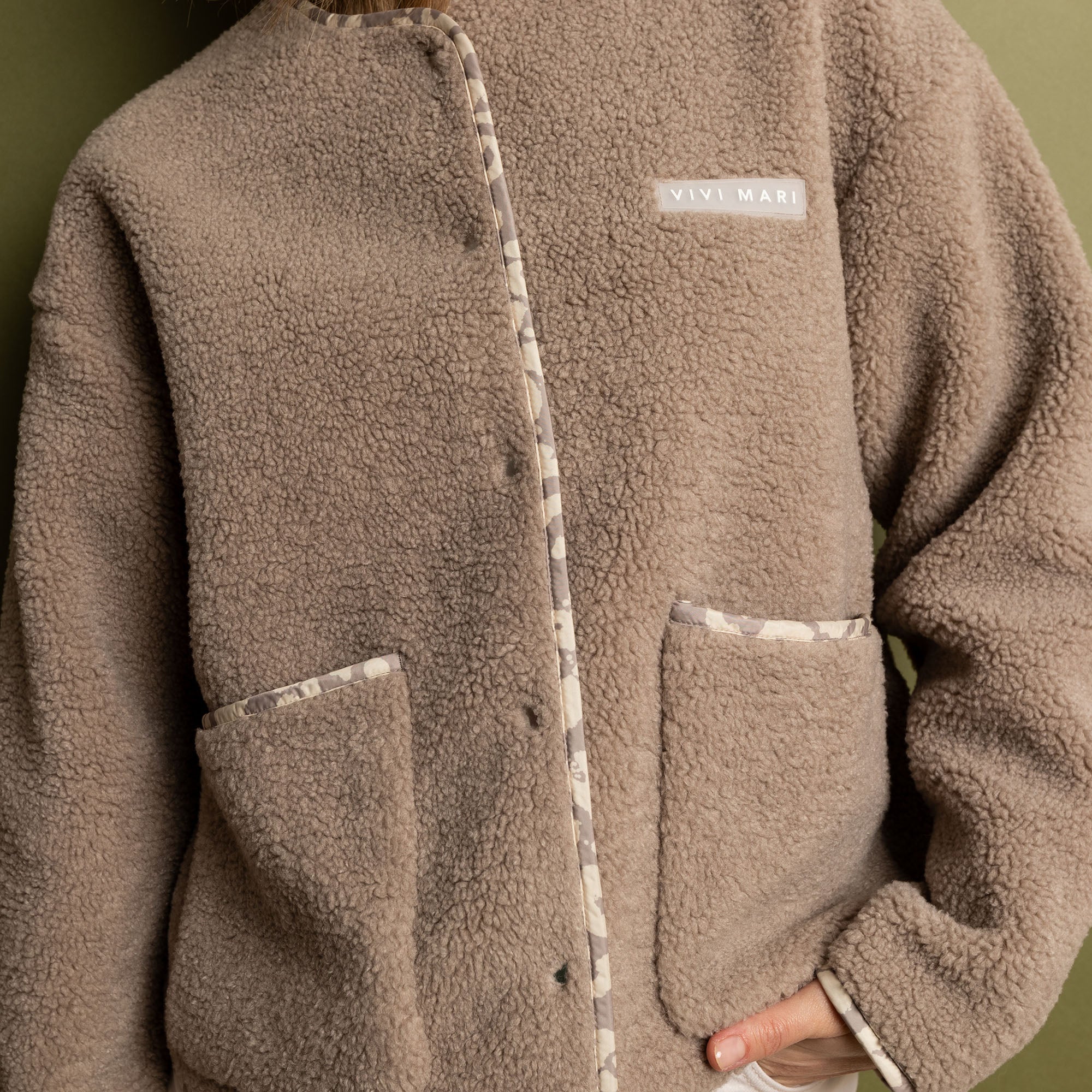 Teddy Fleece Jacket - mushroom - Image 7