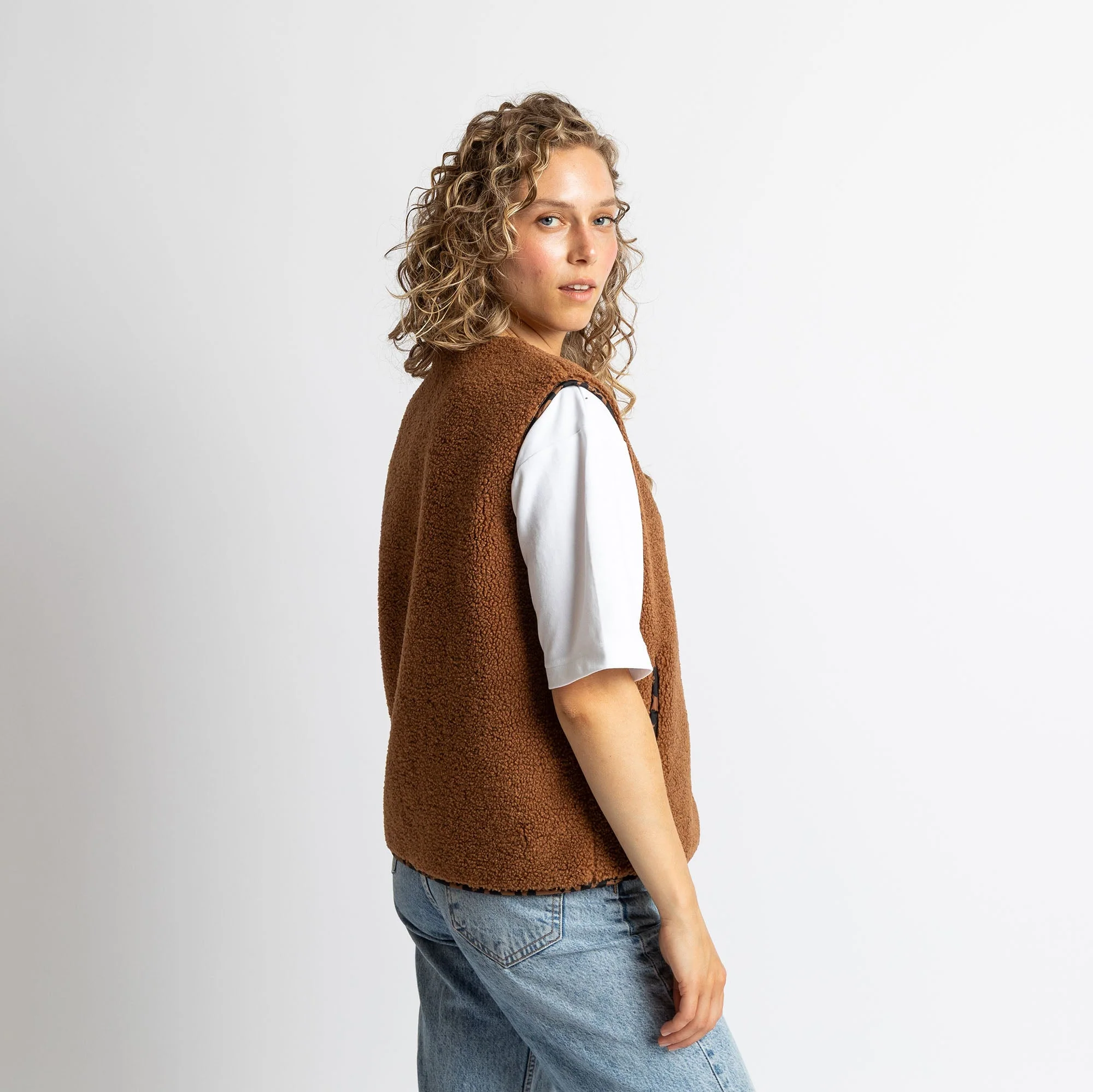 Teddy Fleece Vest - caramel - Image 3