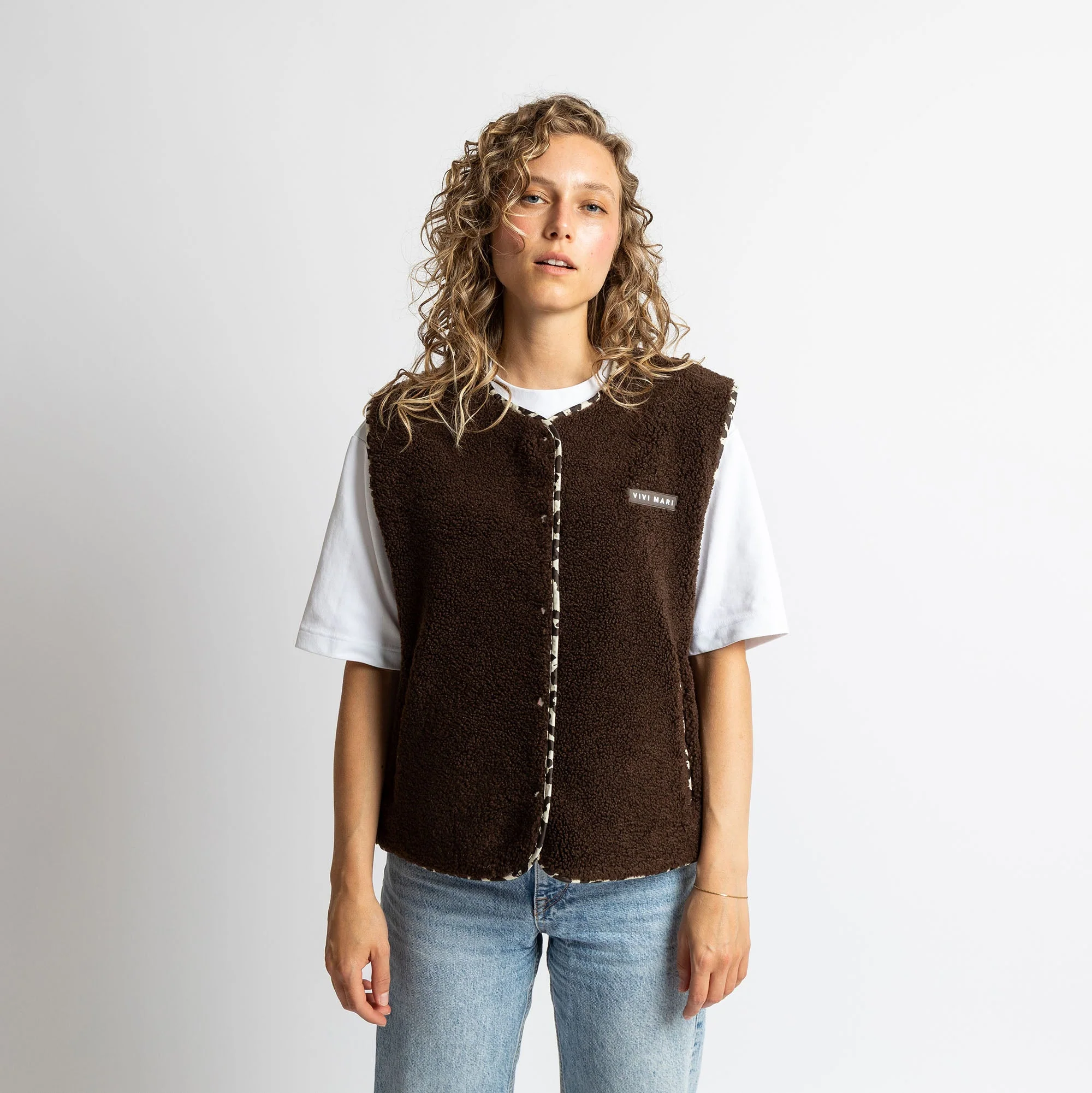 Teddy Fleece Vest - chocolate - Image 2
