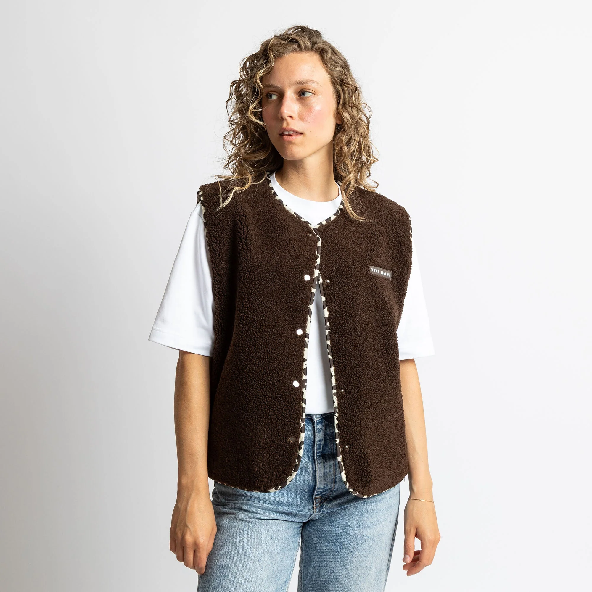 Teddy Fleece Vest - chocolate - Image 6