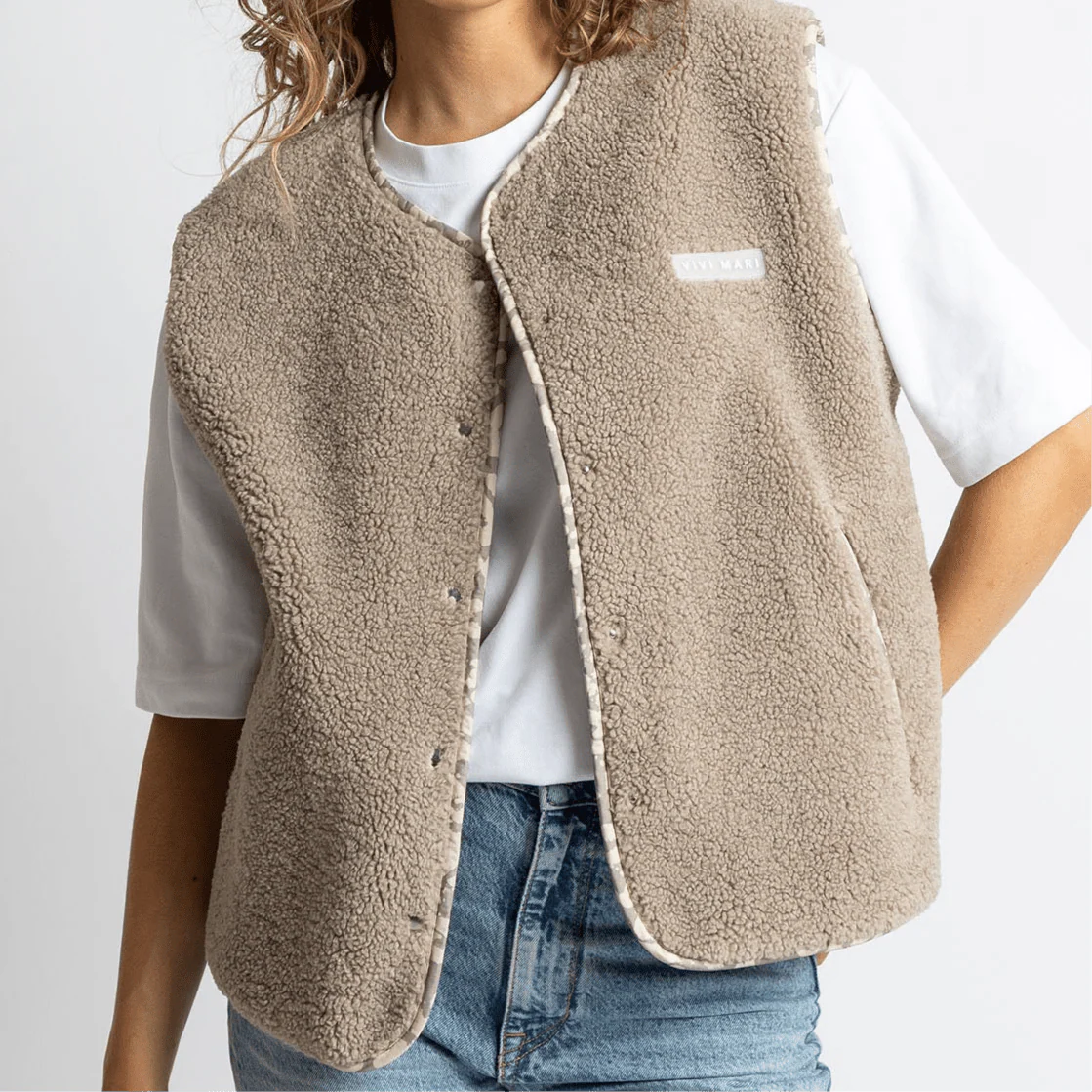 Teddy Fleece Vest - mushroom - Image 3