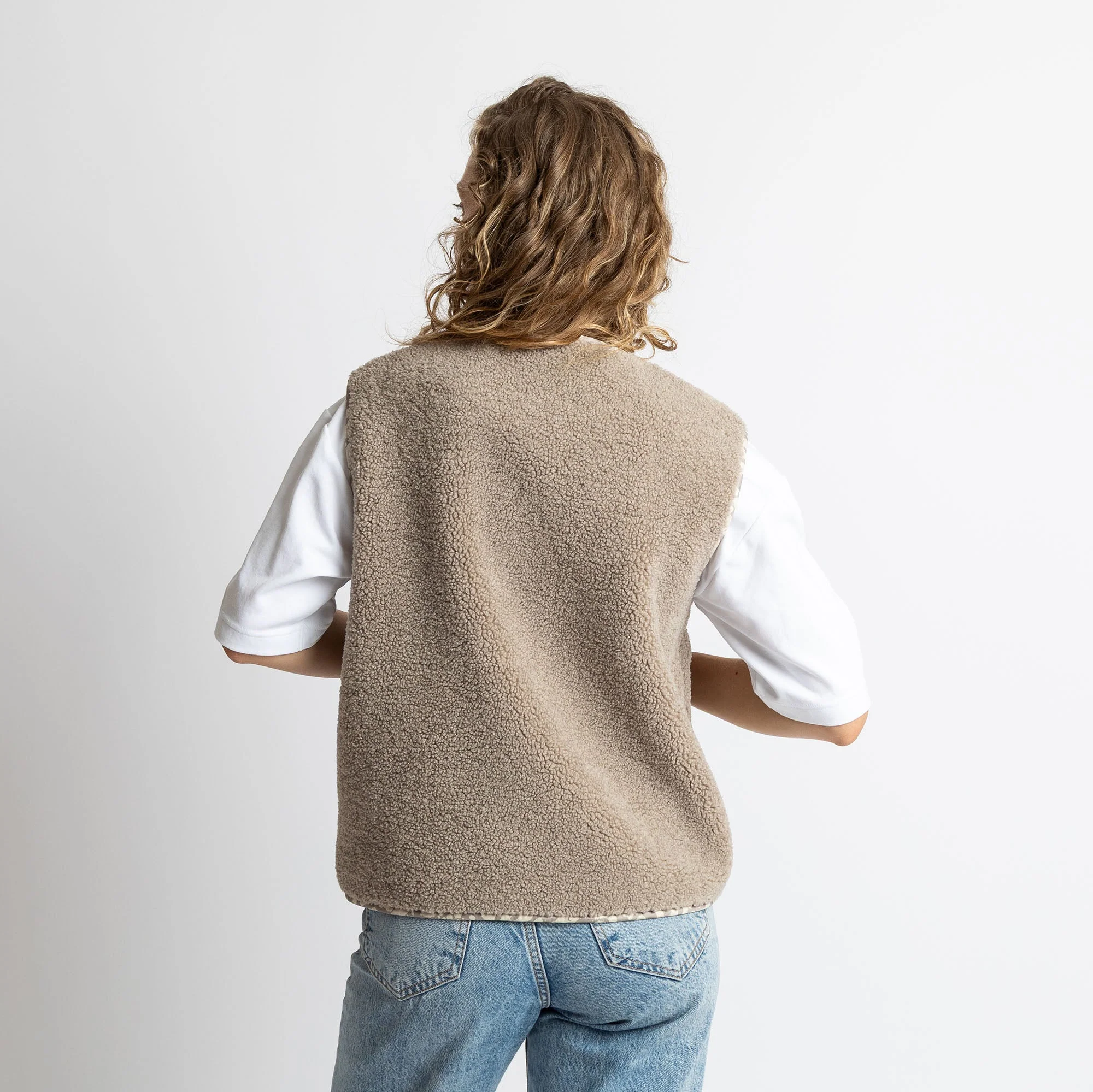 Teddy Fleece Vest - mushroom - Image 6