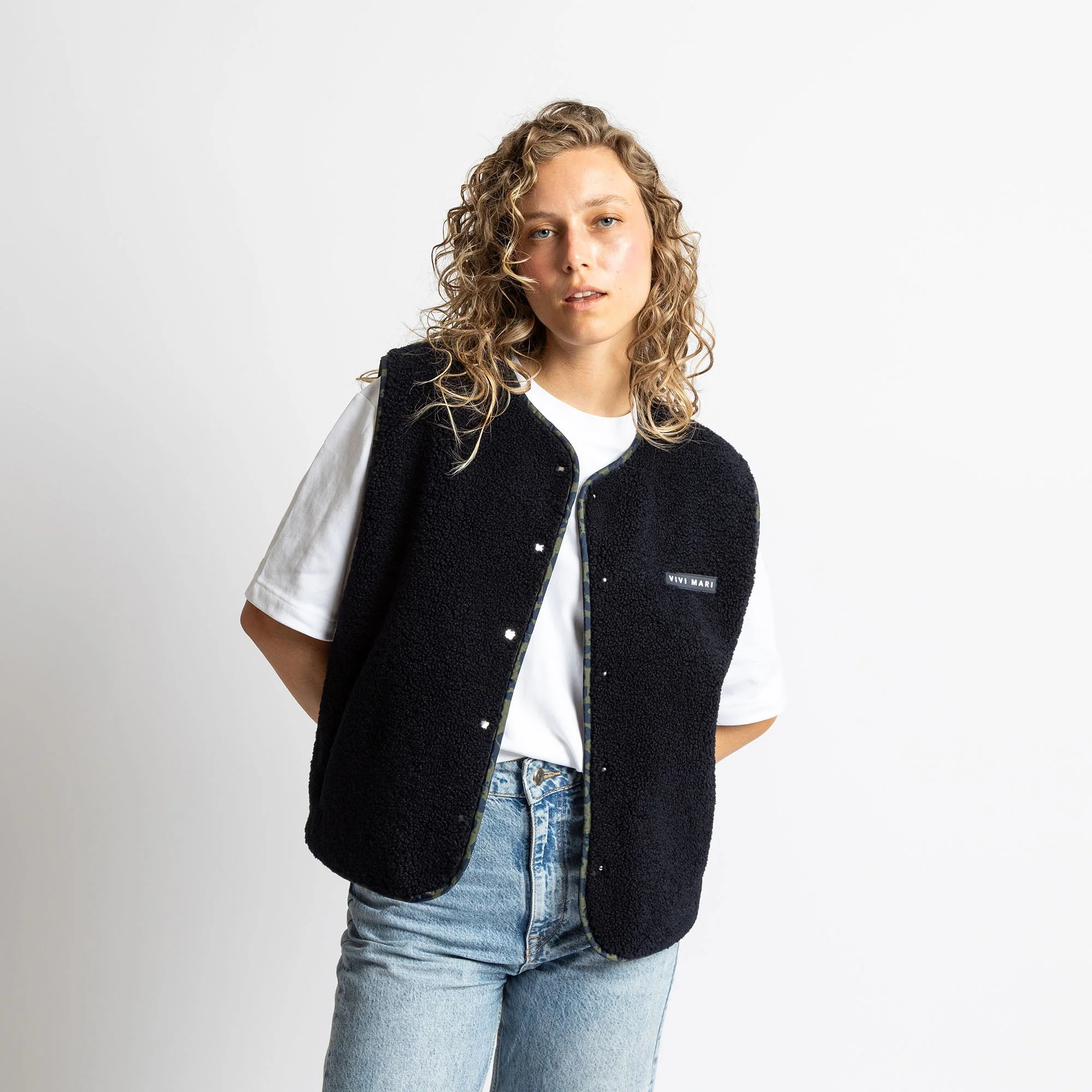 Teddy Fleece Vest - navy - Image 6