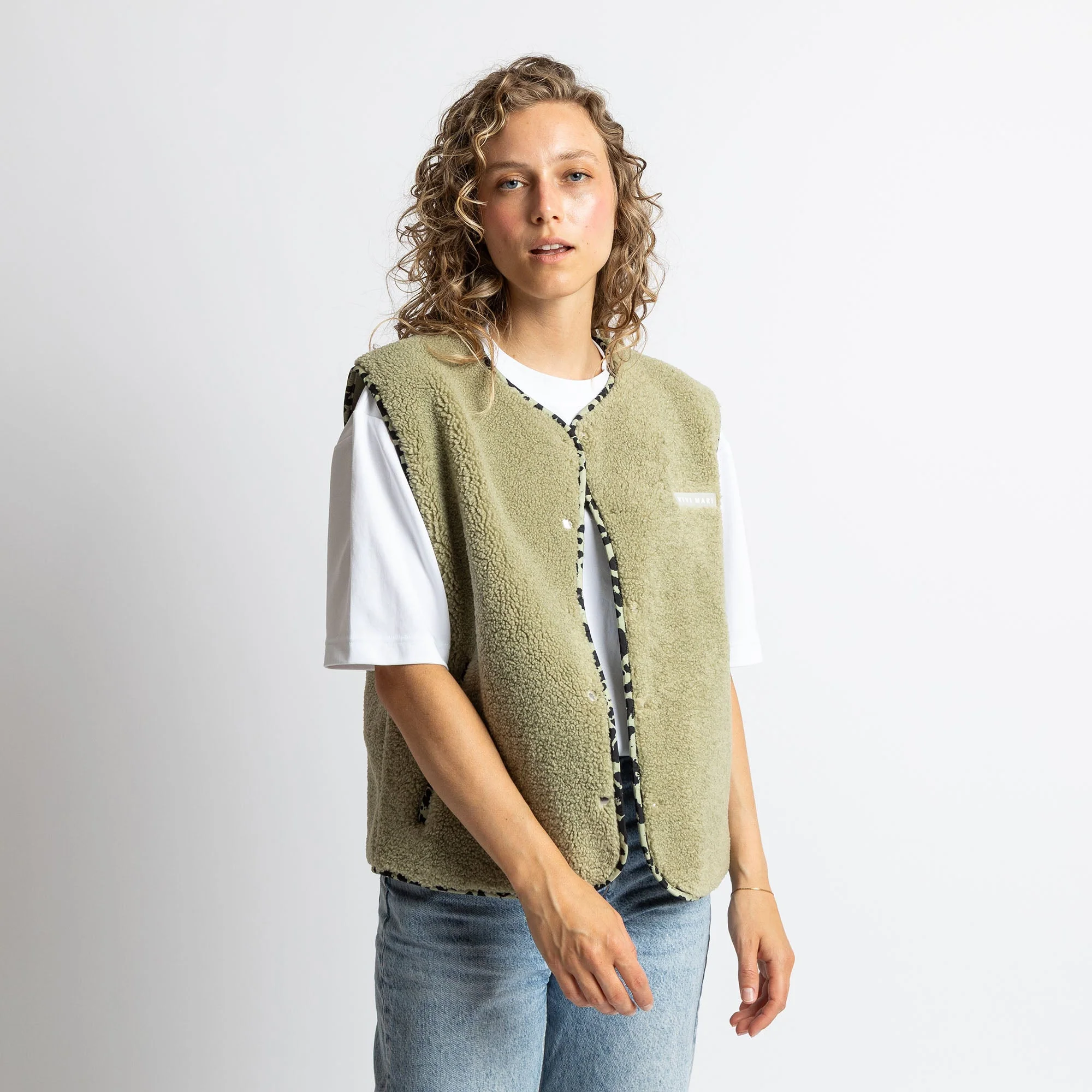 Teddy Fleece Vest - pale olive - Image 2