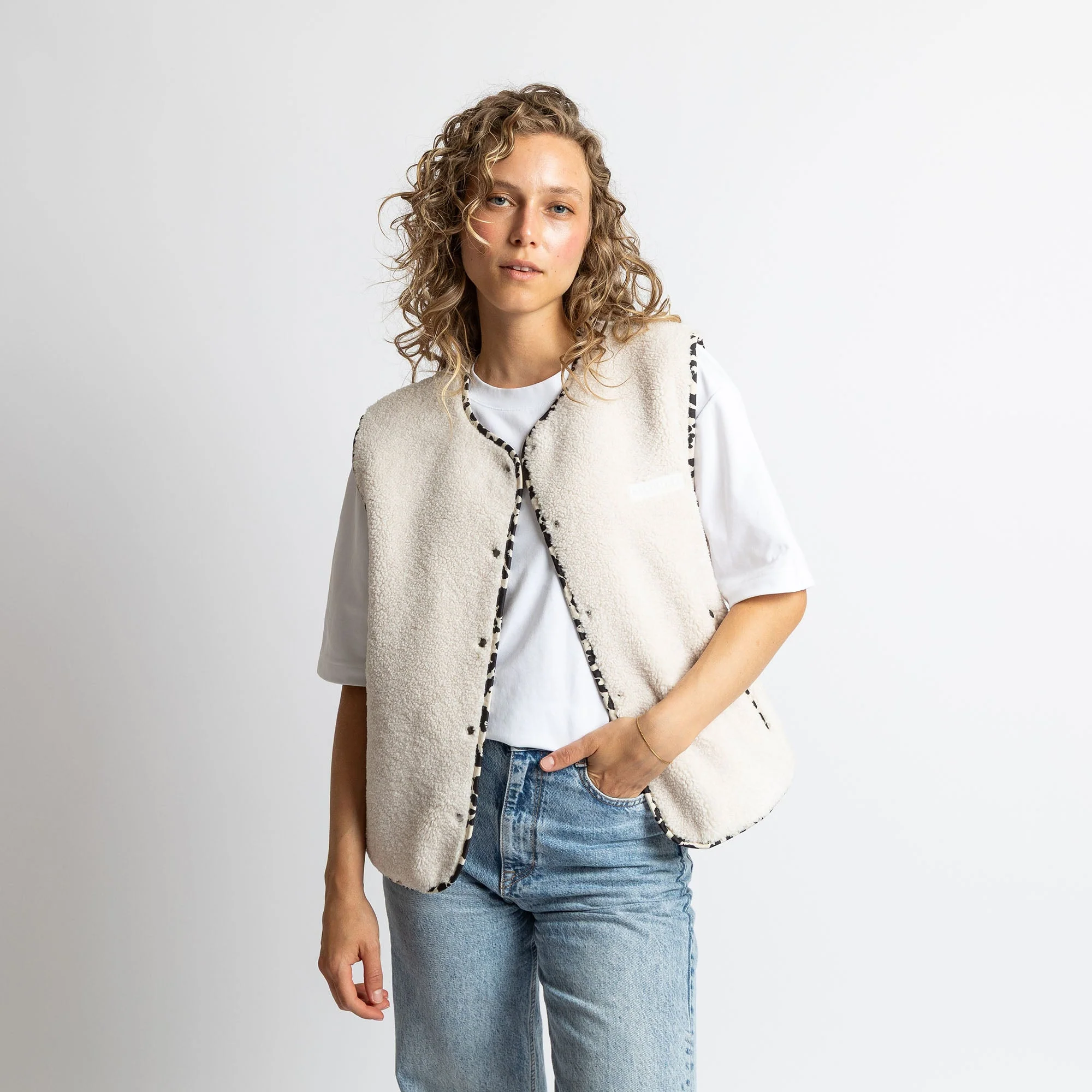 Teddy Fleece Vest - sand - Image 4
