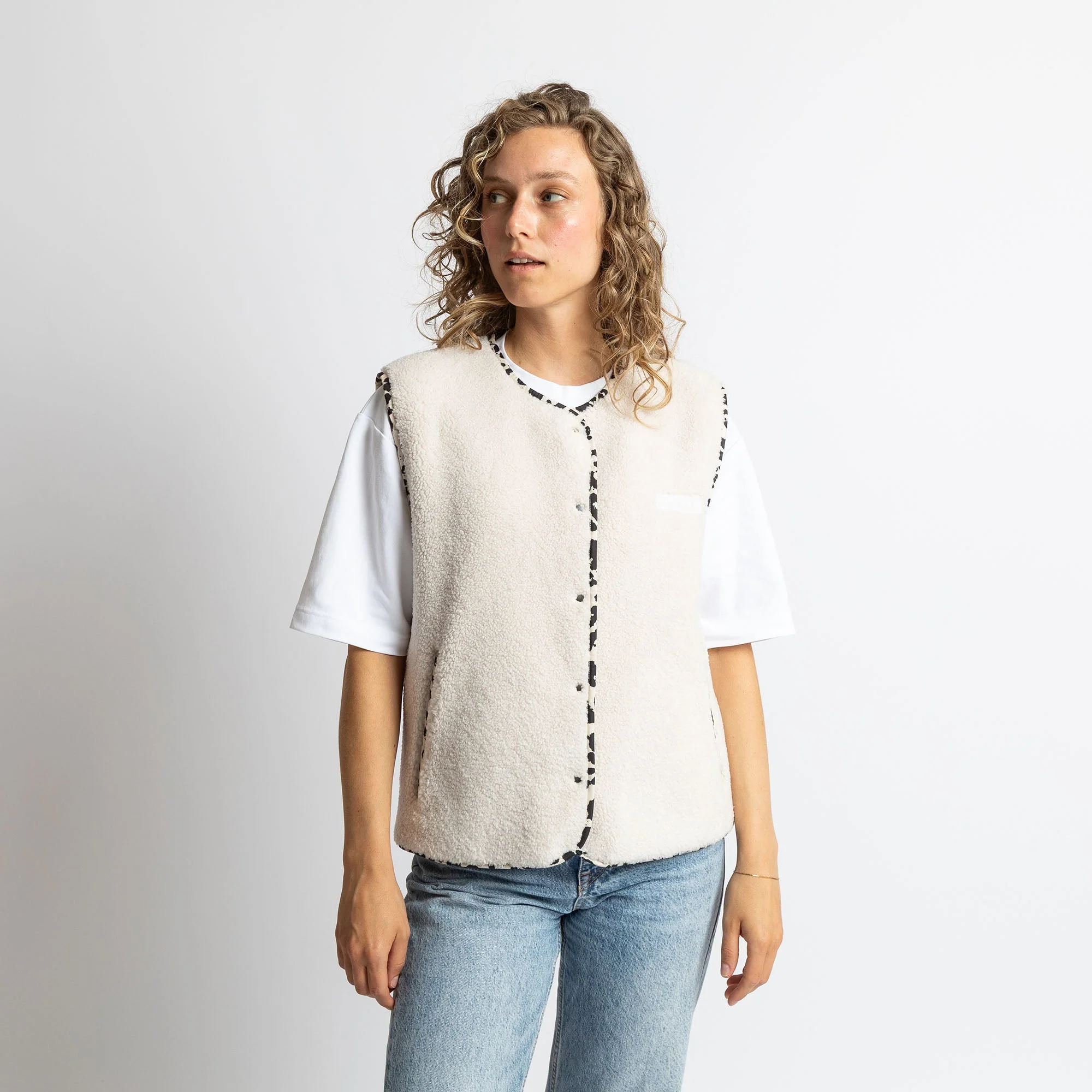 Teddy Fleece Vest - sand - Image 5