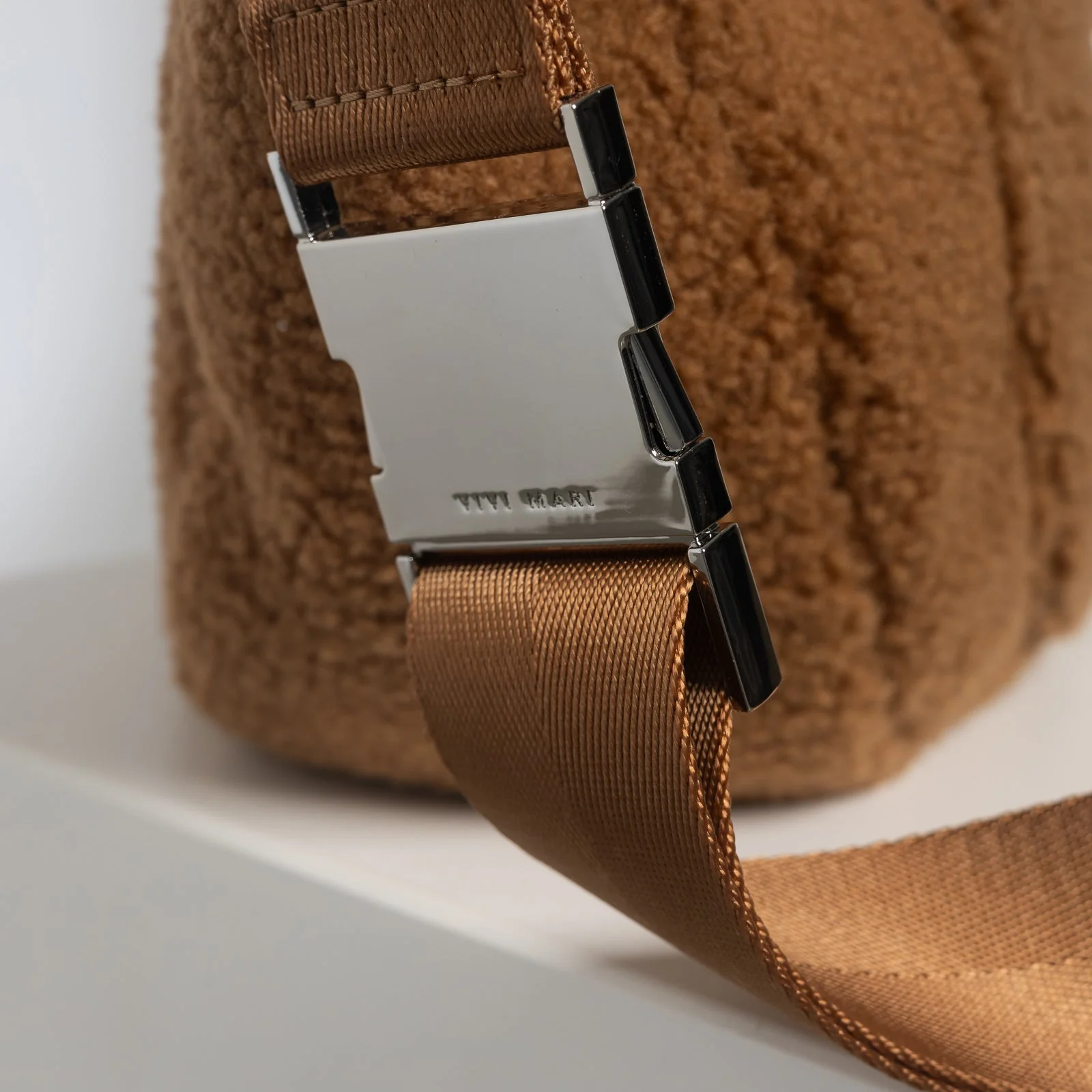 Teddy Hip Bag medium - caramel - Image 8
