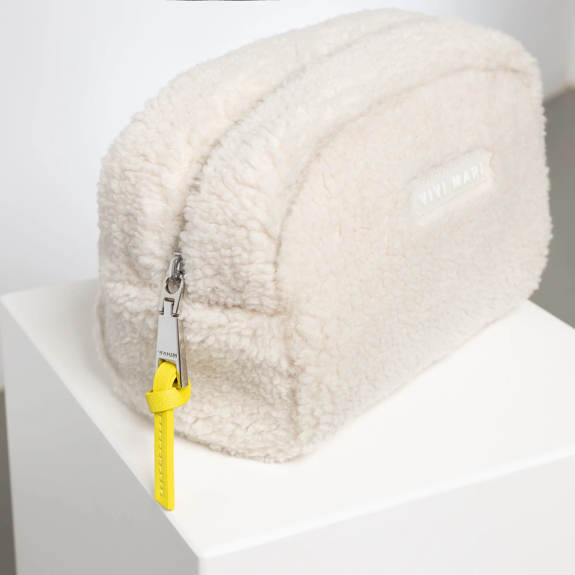 Teddy Toiletry Bag small -  sand - Image 4