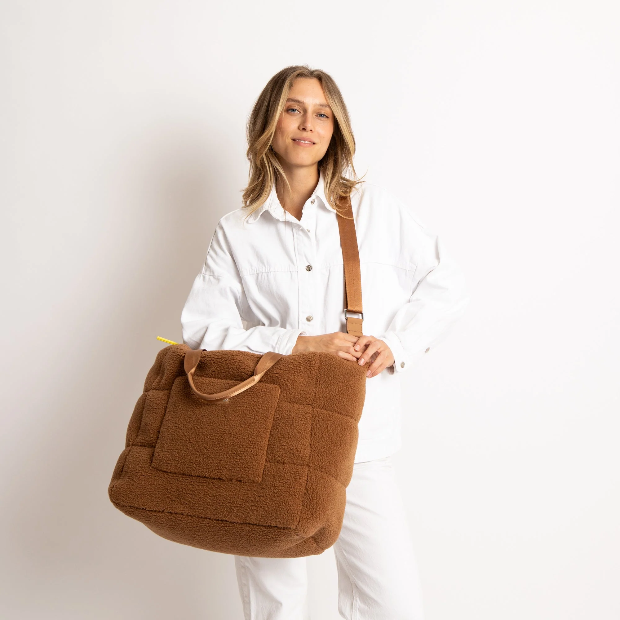 Teddy Tote Bag large + strap basic woven slim - caramel - Image 12