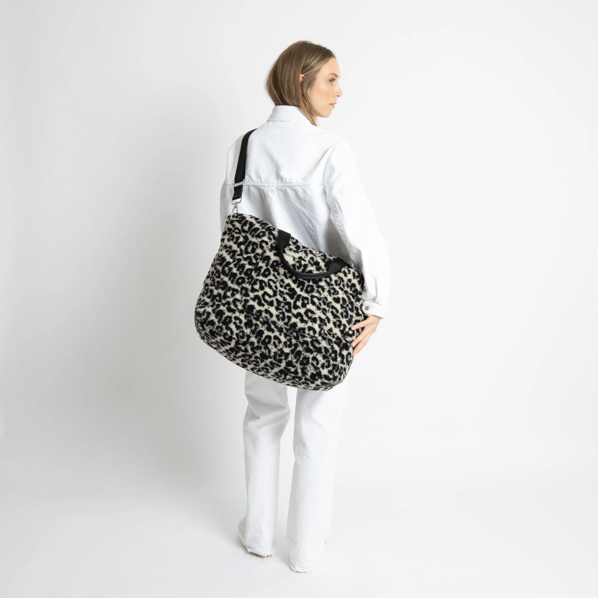 Teddy Tote Bag large + strap basic woven slim - leo splashes black/sand - Image 4