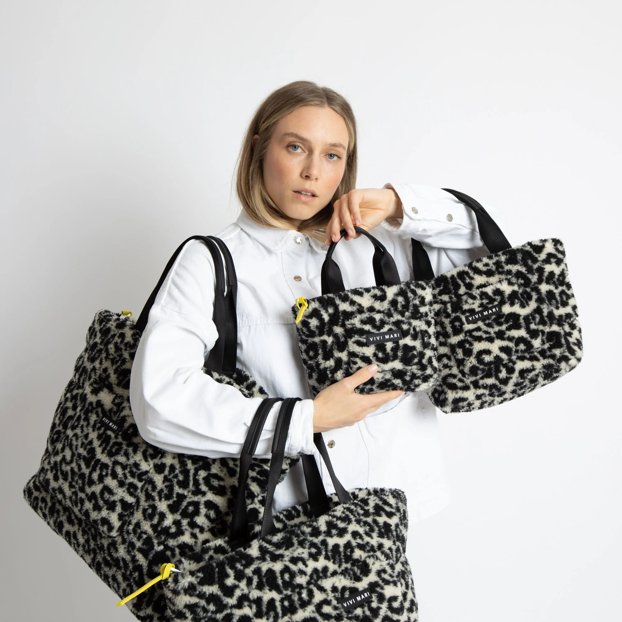 Teddy Tote Bag large + strap basic woven slim - leo splashes black/sand - Image 8
