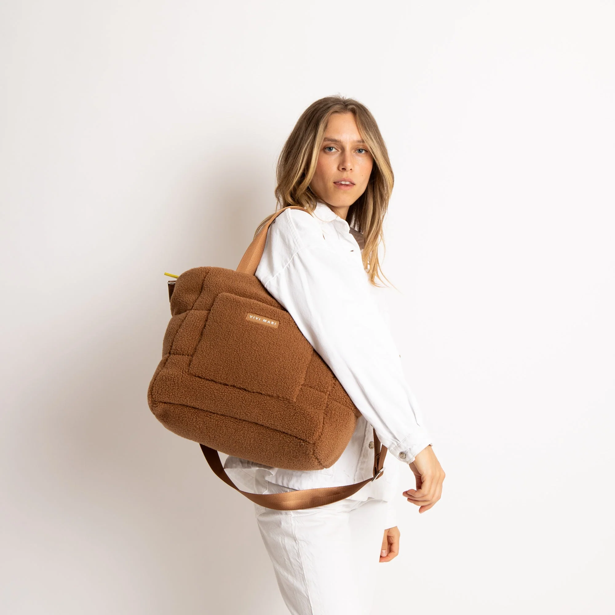 Teddy Tote Bag medium + strap basic woven slim - caramel - Image 4