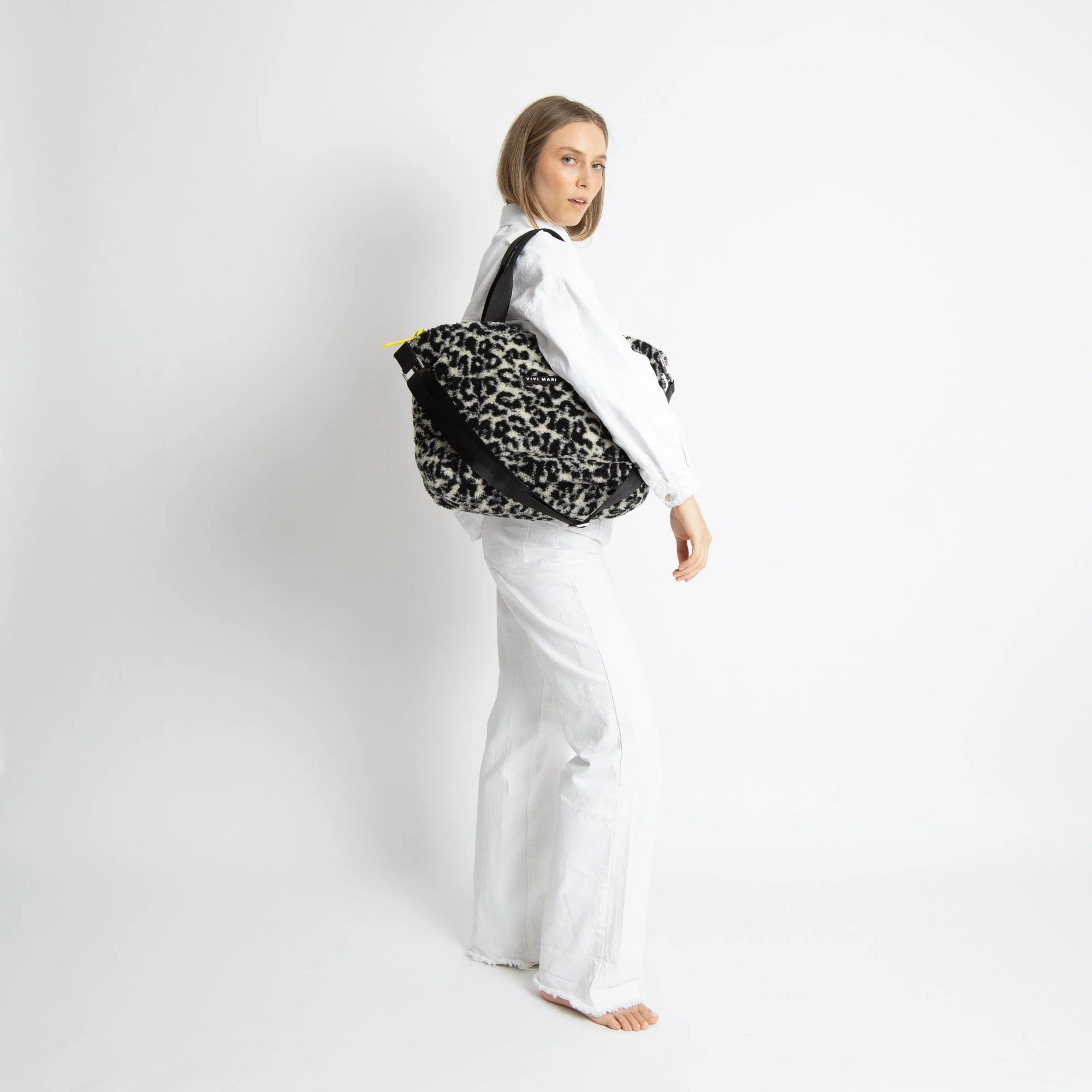 Teddy Tote Bag medium + strap basic woven slim - leo splashes black/sand - Image 8