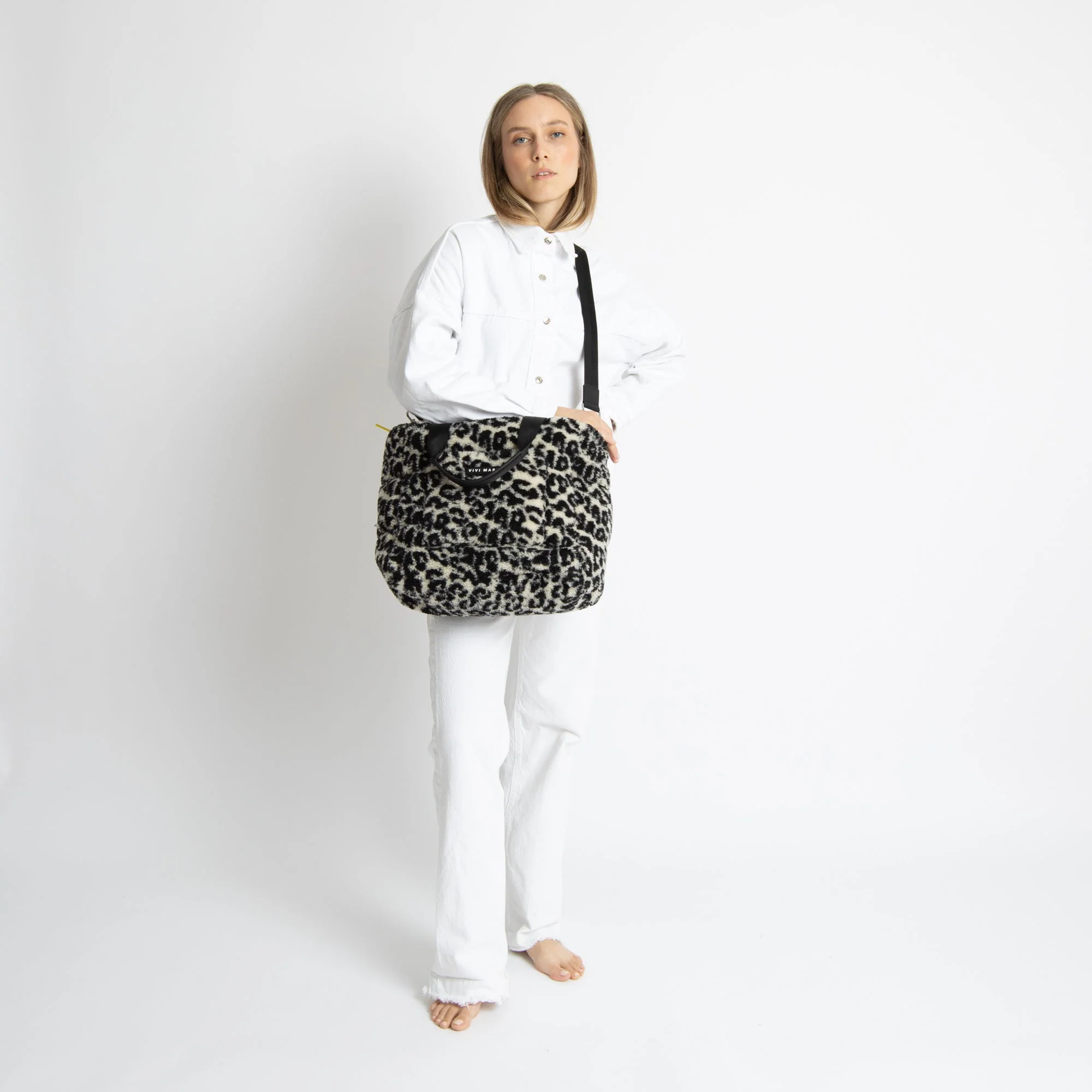 Teddy Tote Bag medium + strap basic woven slim - leo splashes black/sand - Image 9