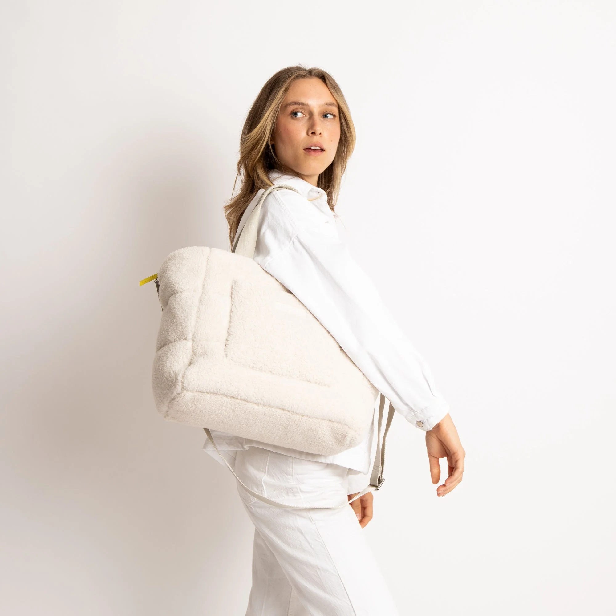 Teddy Tote Bag medium + strap basic woven slim - sand - Image 15