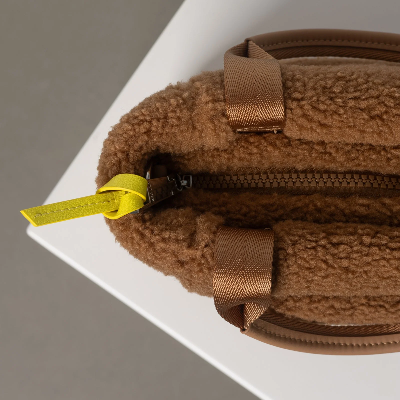 Teddy Tote Bag mini + strap basic woven slim - caramel - Image 10