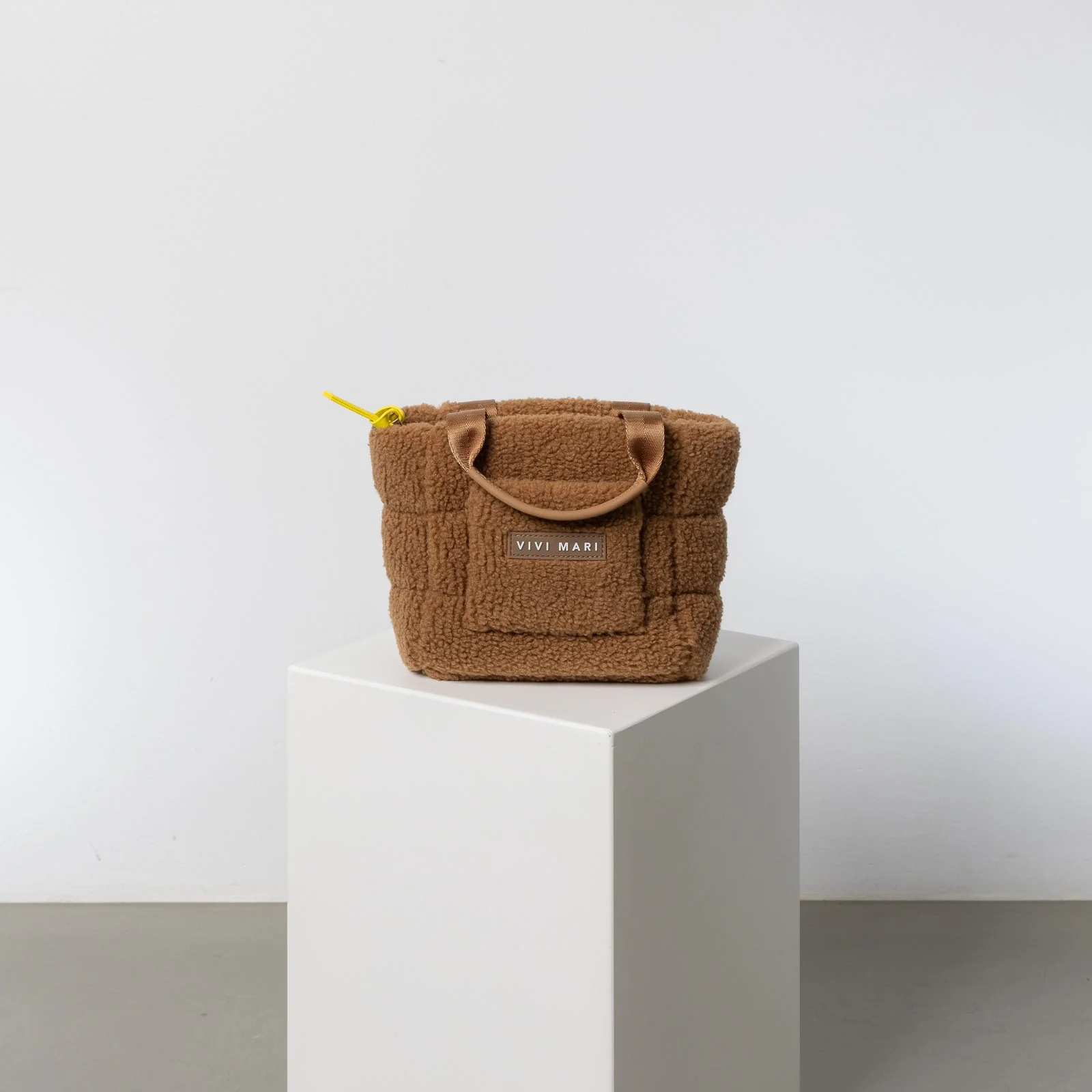 Teddy Tote Bag mini + strap basic woven slim - caramel - Image 7