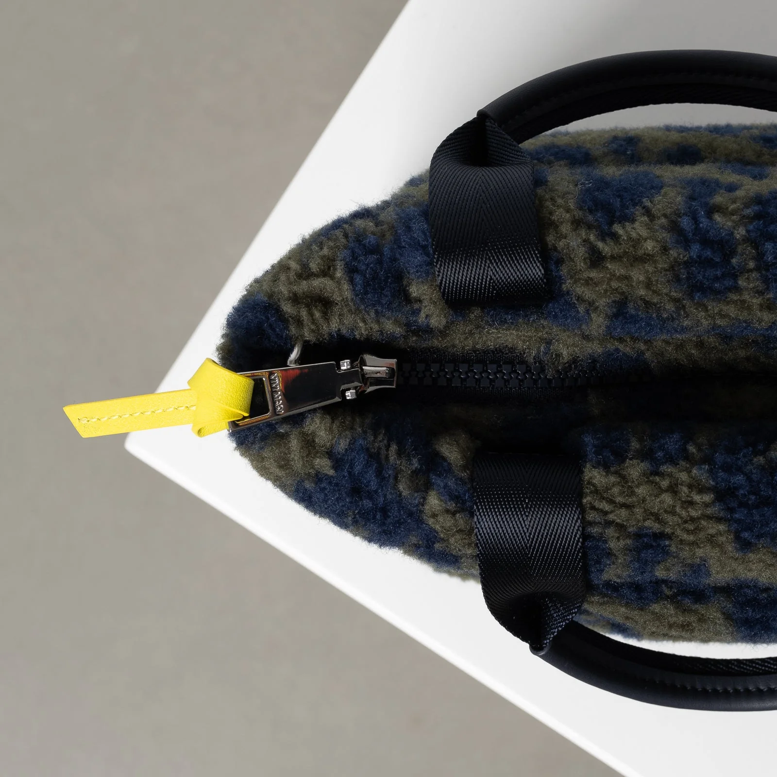 Teddy Tote Bag mini + strap basic woven slim - leo splashes navy/olive - Image 13
