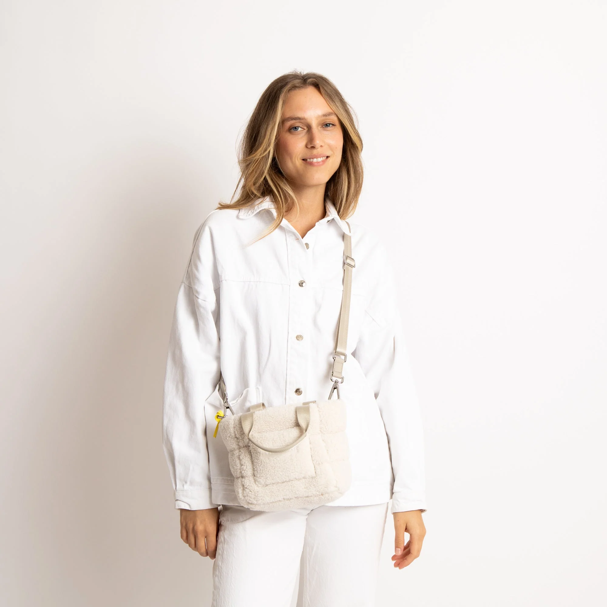 Teddy Tote Bag mini + strap basic woven slim - sand - Image 17